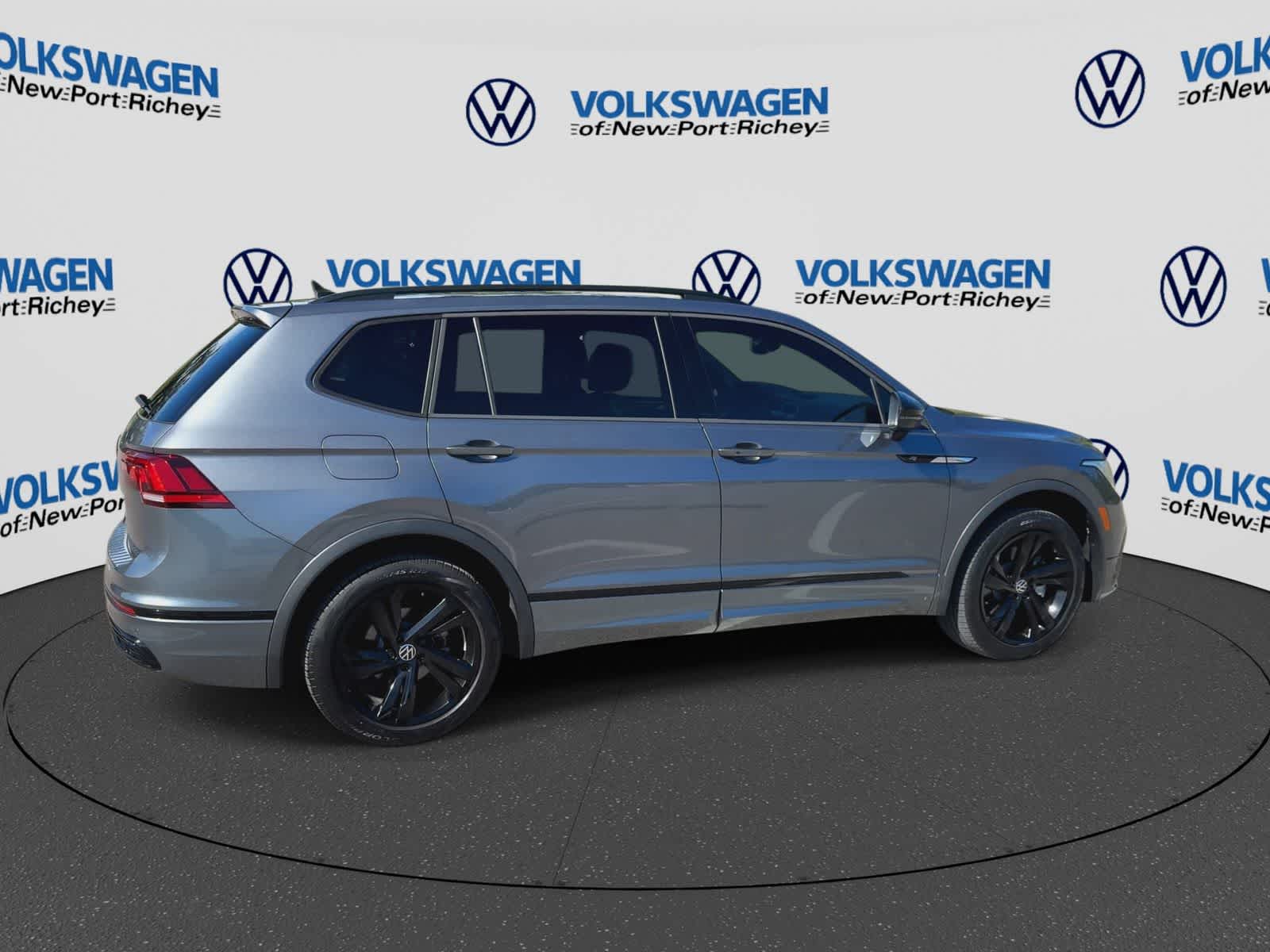 Volkswagen Tiguan SE R-Line Negro 2024