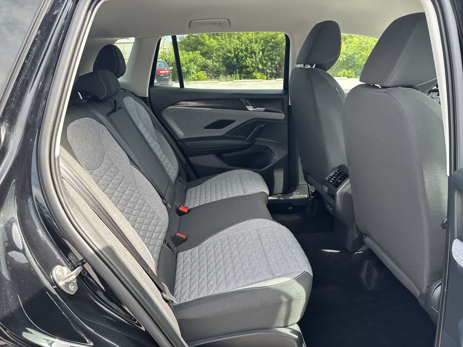 Volkswagen Tiguan S 2025