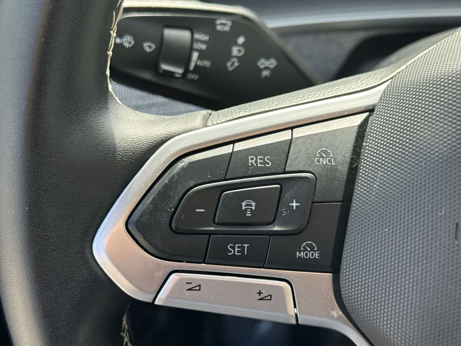 Volkswagen Tiguan S 2025