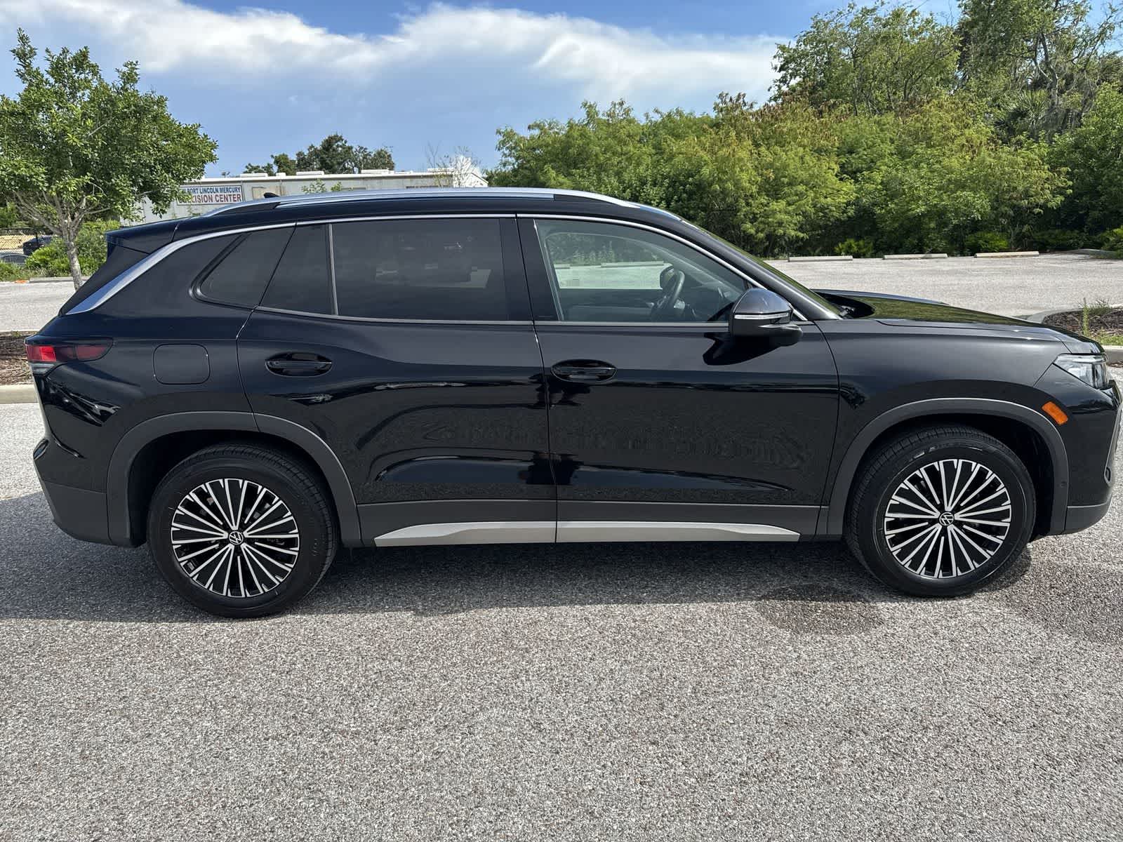 Volkswagen Tiguan S 2025