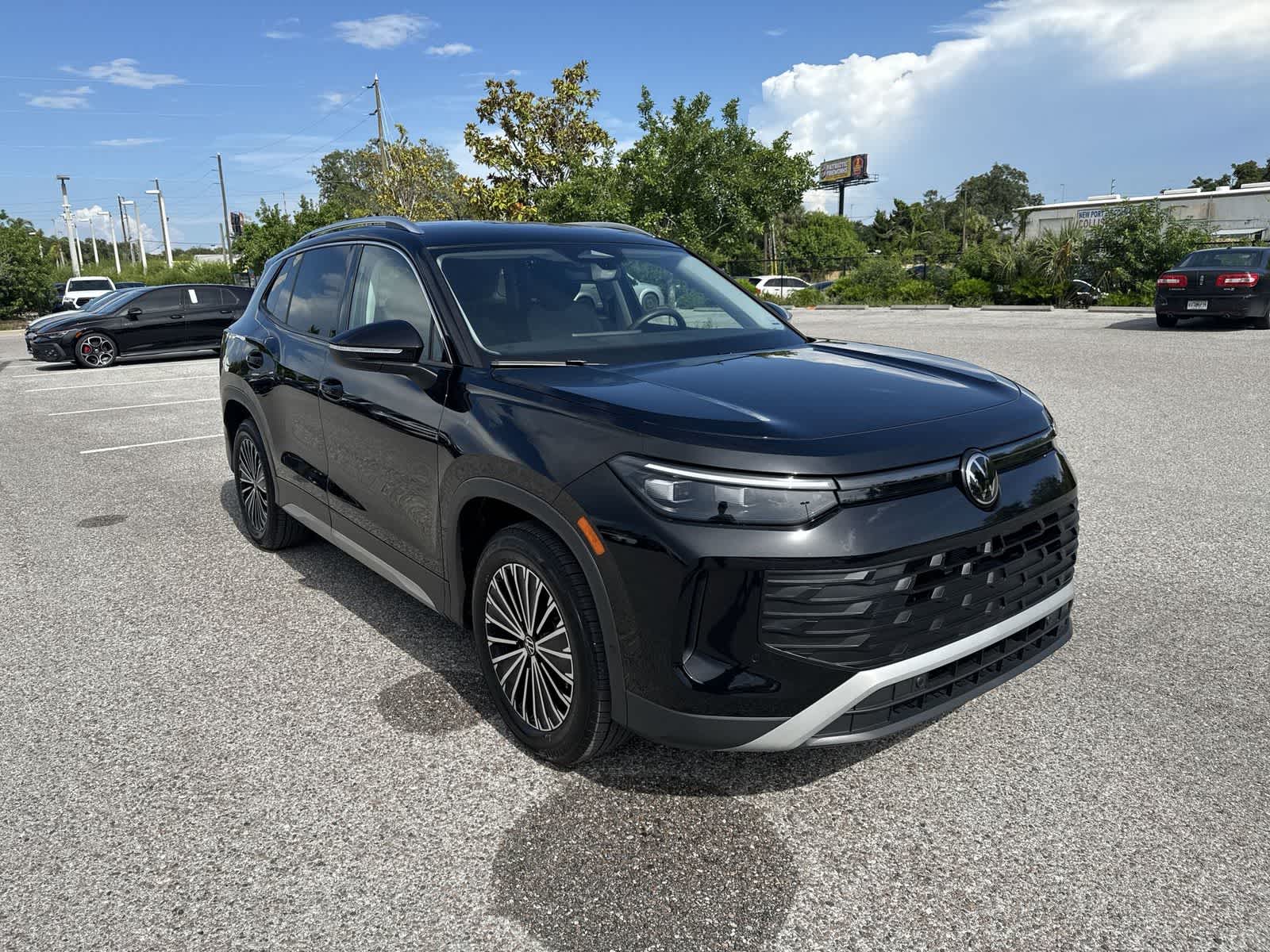 Volkswagen Tiguan S 2025