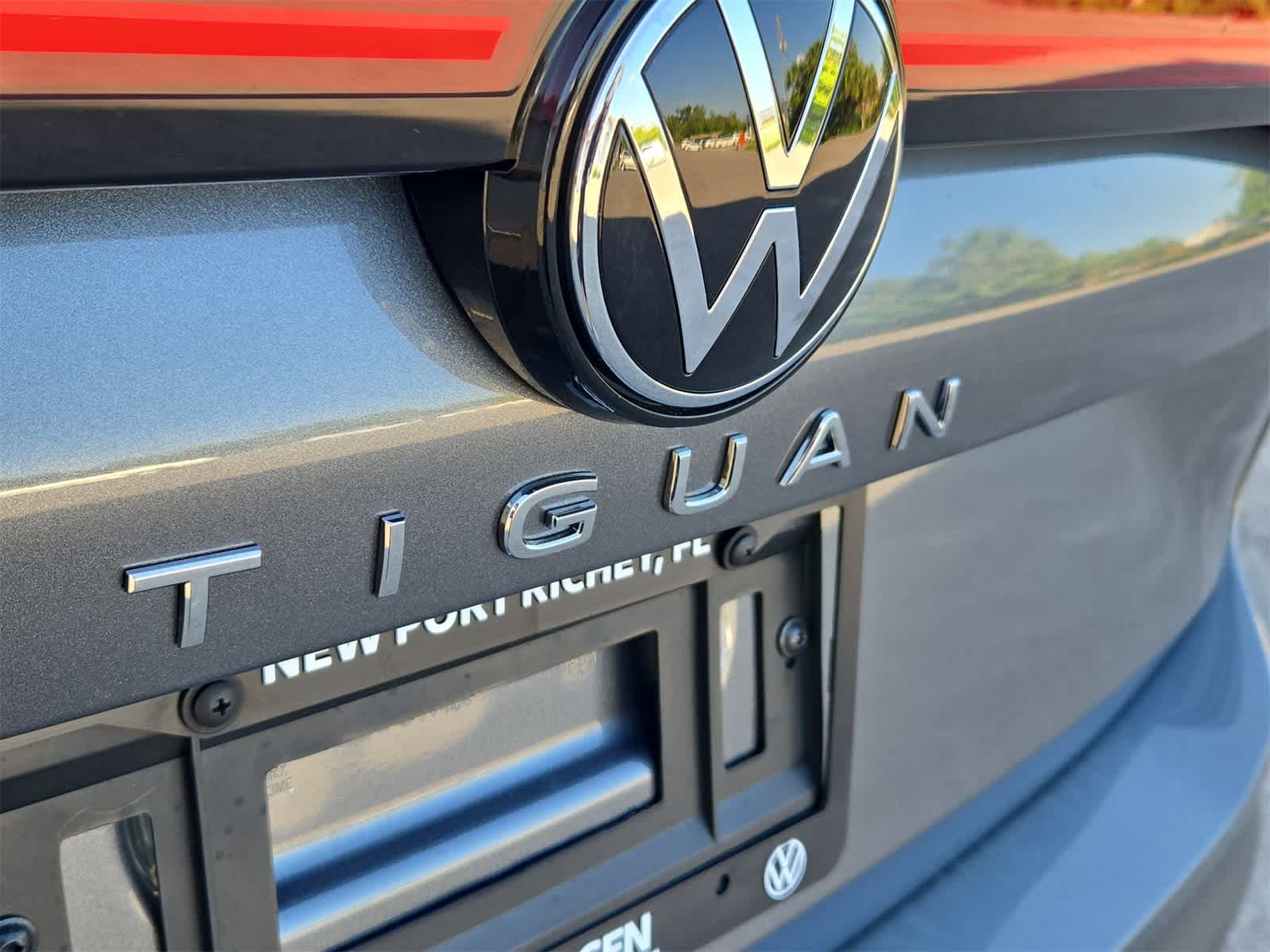 2025 Volkswagen Tiguan 2.0T S