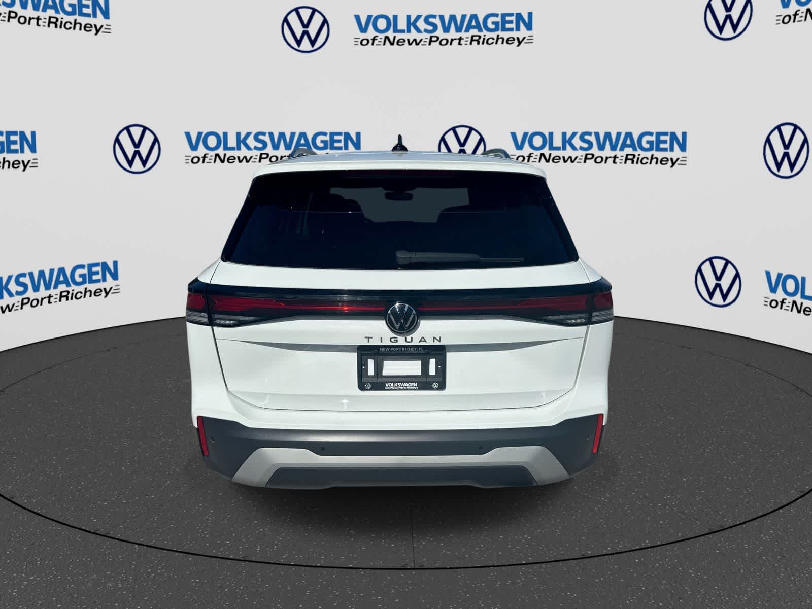 Volkswagen Tiguan S 2025