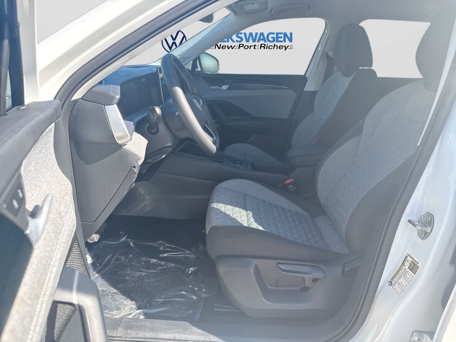 Volkswagen Tiguan S 2025