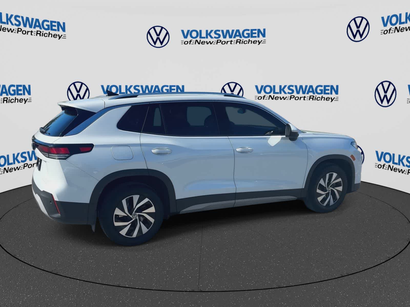 Volkswagen Tiguan S 2025