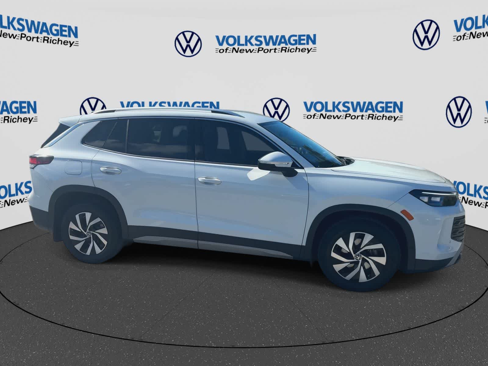 Volkswagen Tiguan S 2025