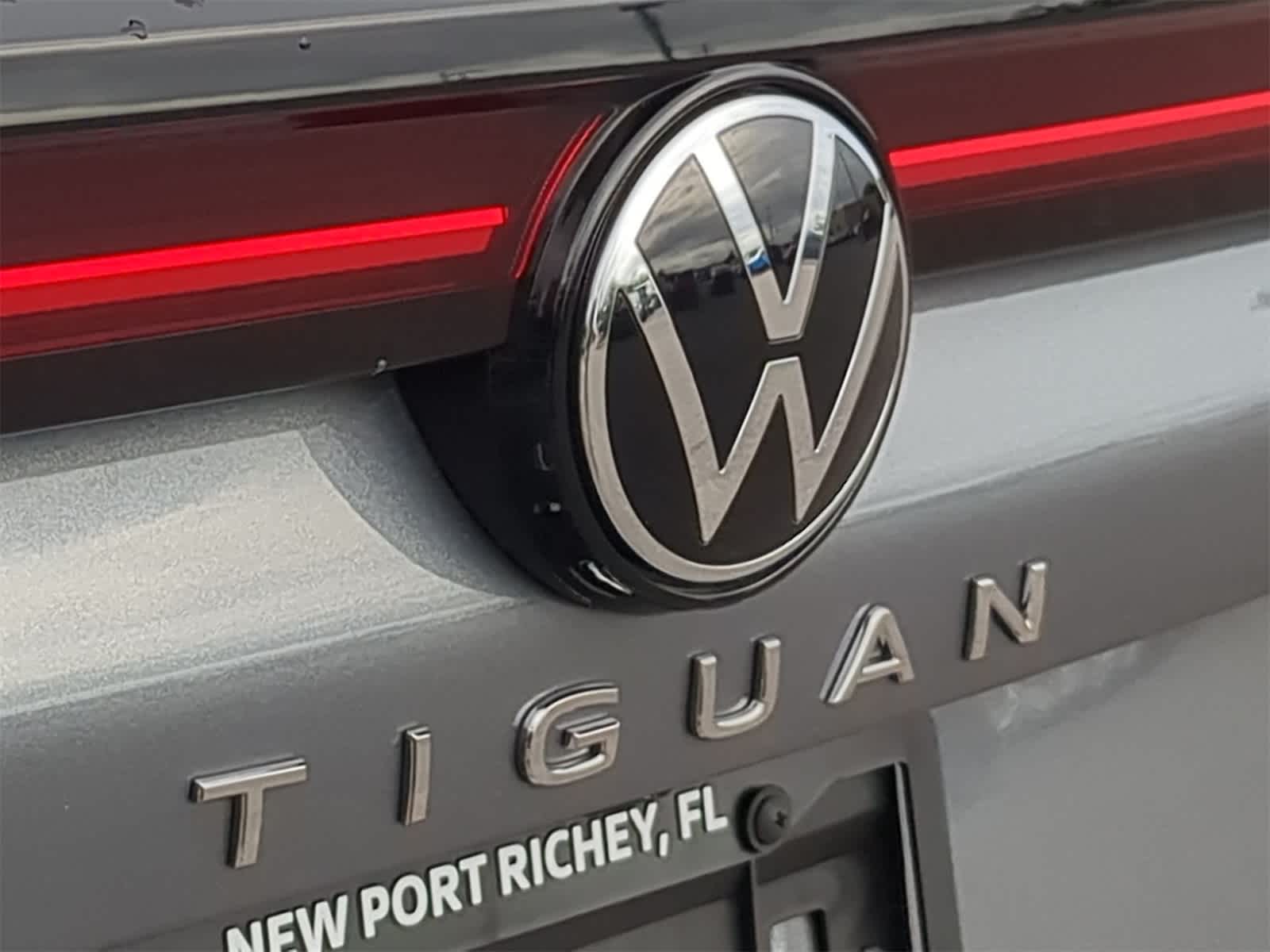 2025 Volkswagen Tiguan 2.0T S
