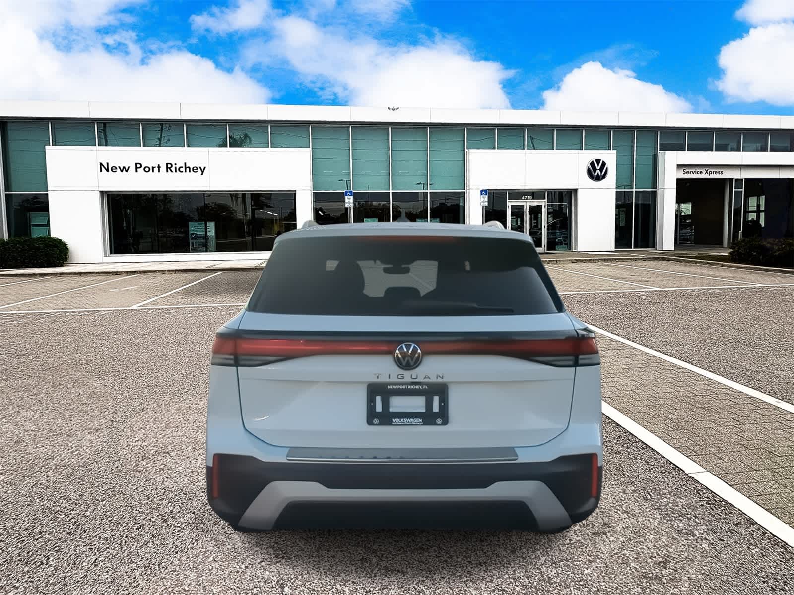 2025 Volkswagen Tiguan 2.0T S