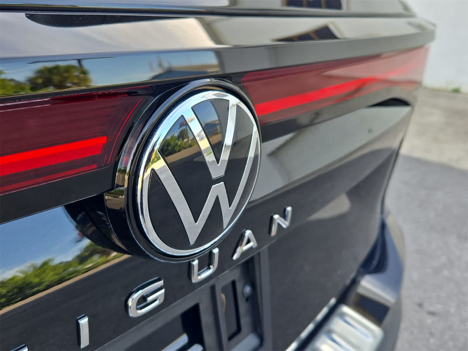 2025 Volkswagen Tiguan 2.0T S