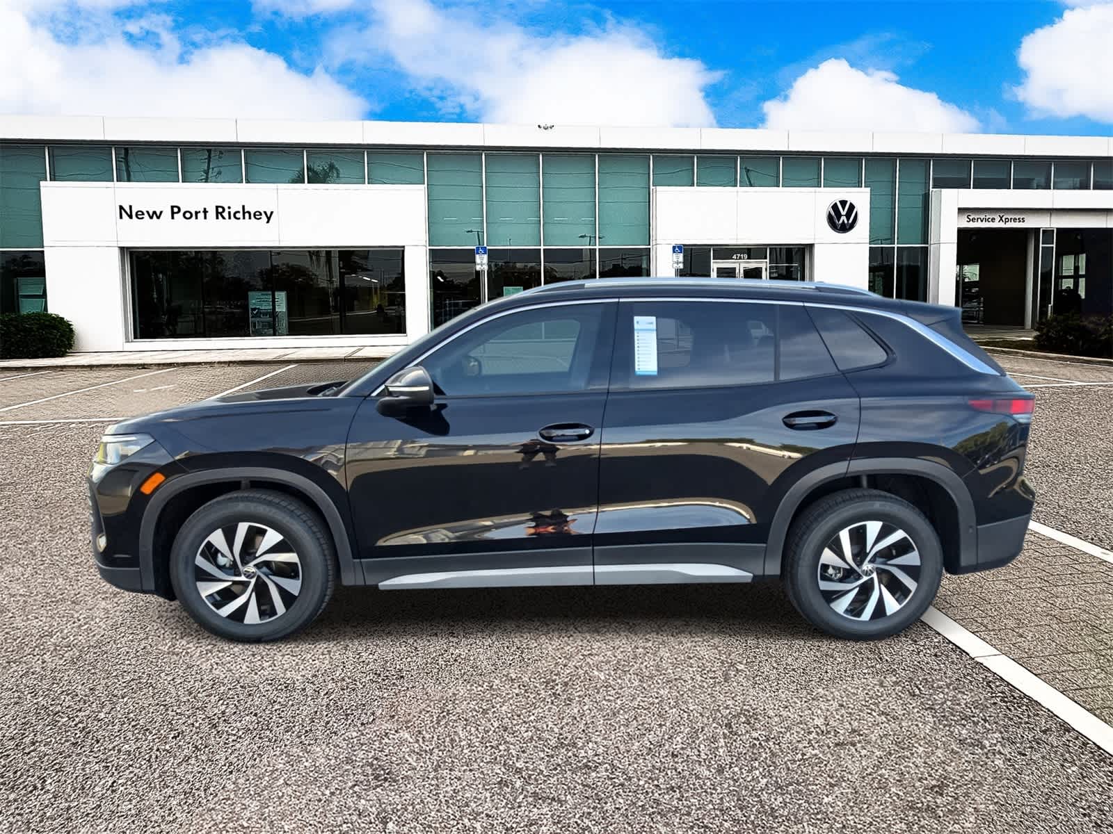 2025 Volkswagen Tiguan 2.0T S