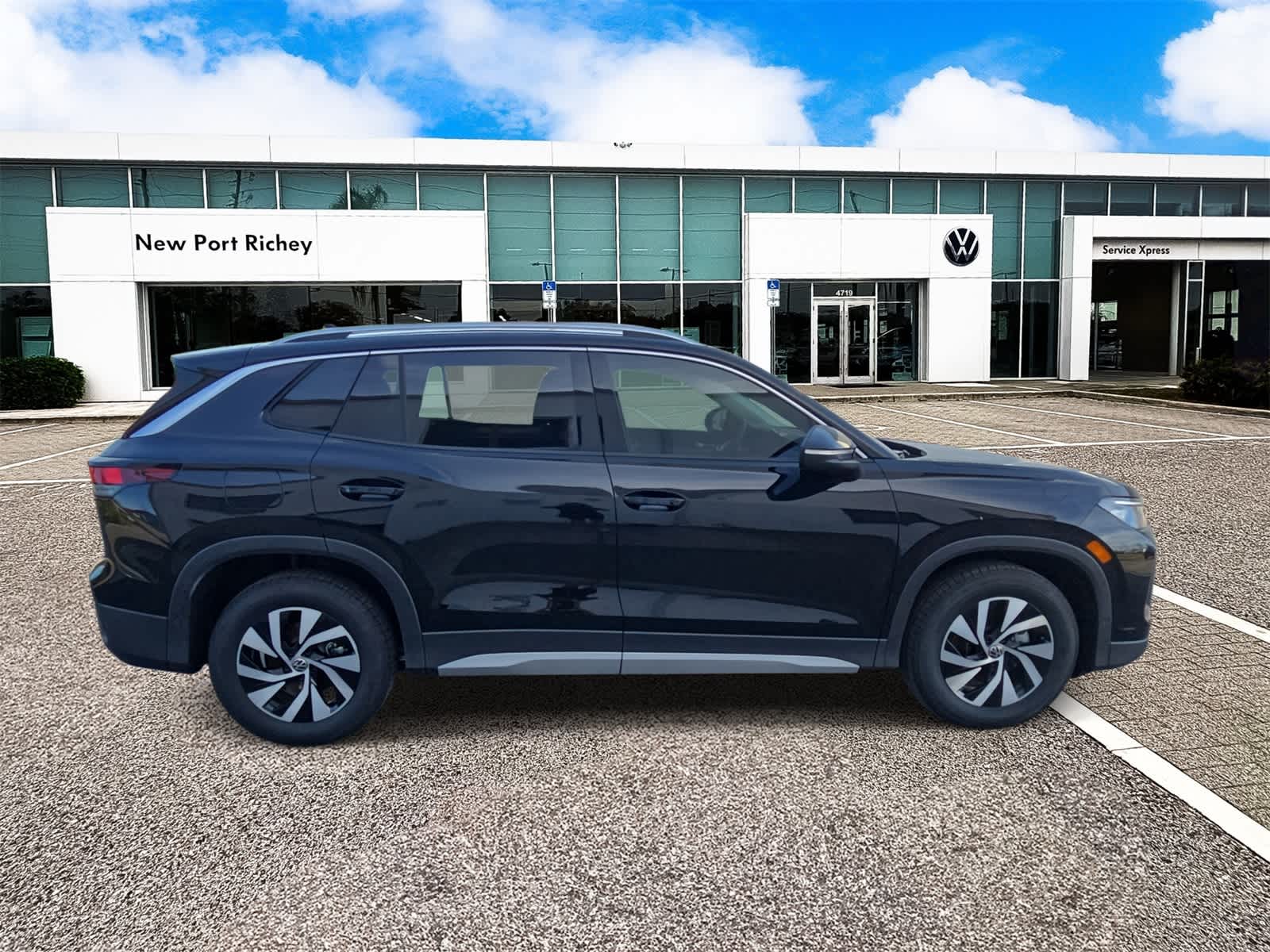 2025 Volkswagen Tiguan 2.0T S