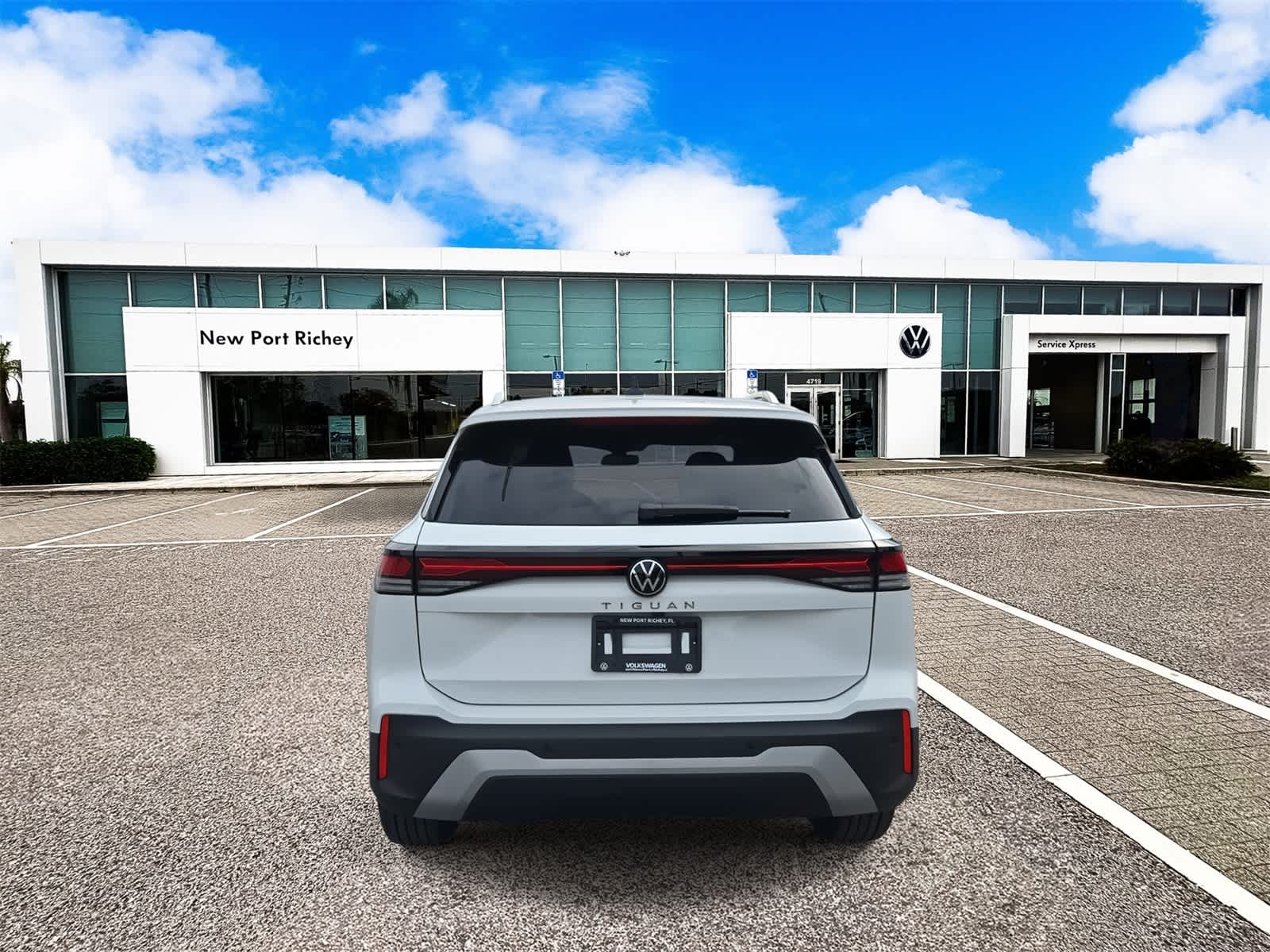 2025 Volkswagen Tiguan 2.0T S