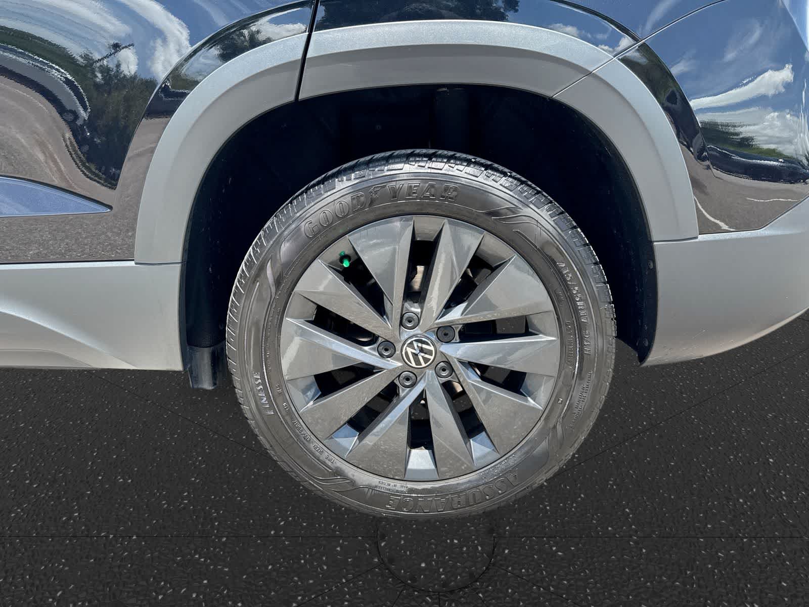 2023 Volkswagen Taos S