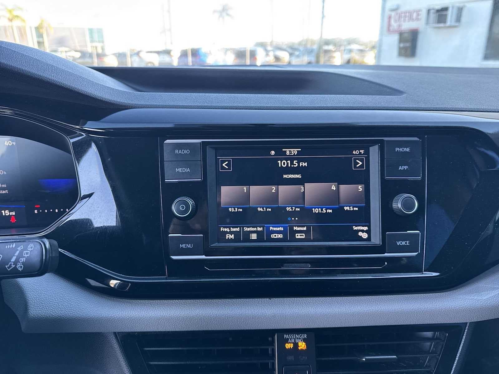 2023 Volkswagen Taos S