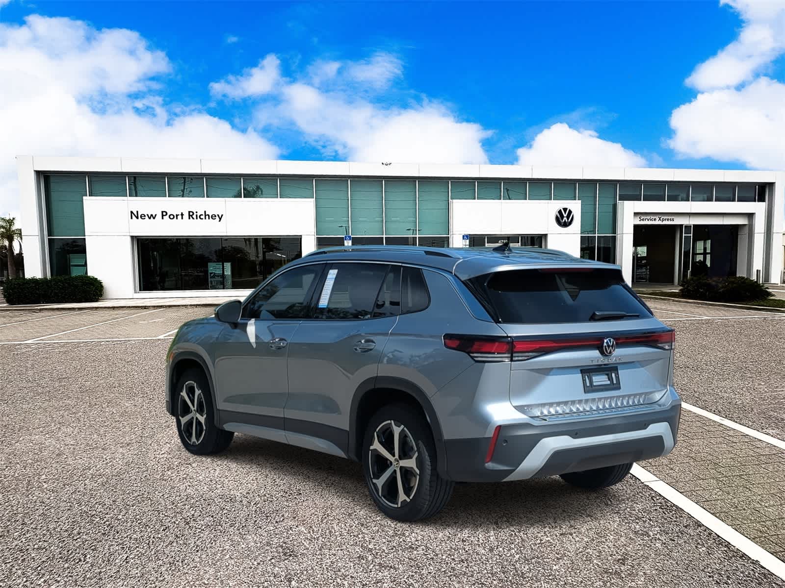 2025 Volkswagen Tiguan 2.0T SE