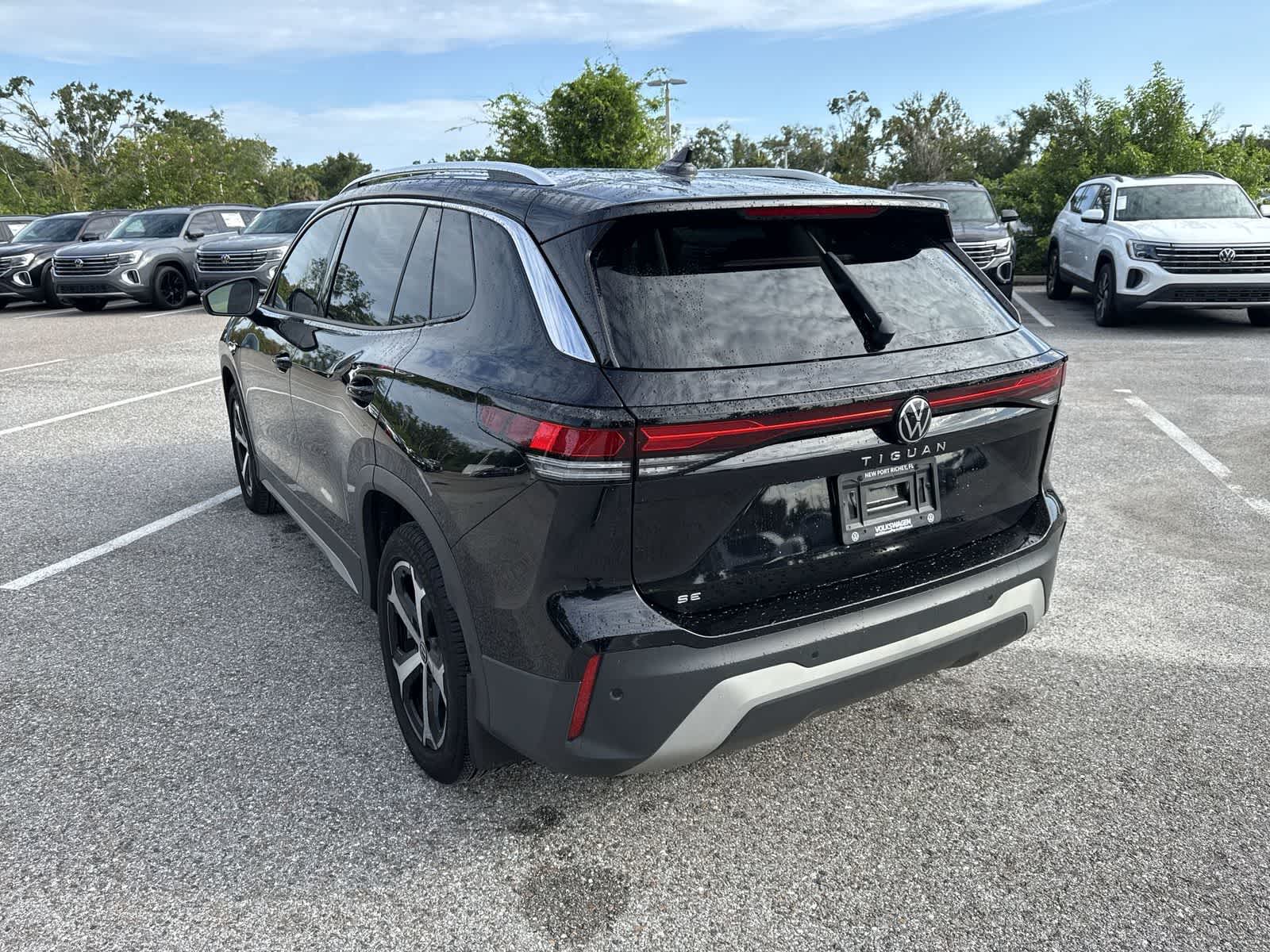 Volkswagen Tiguan SE 2025