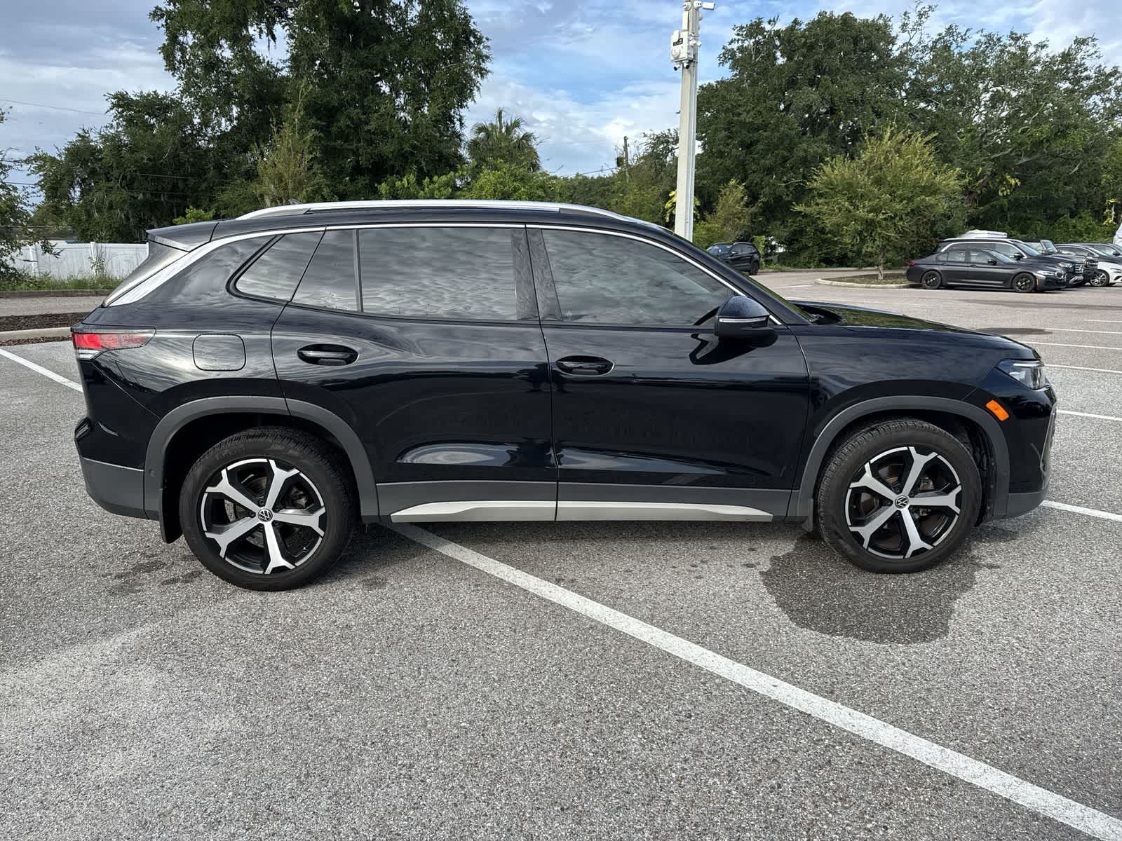 Volkswagen Tiguan SE 2025