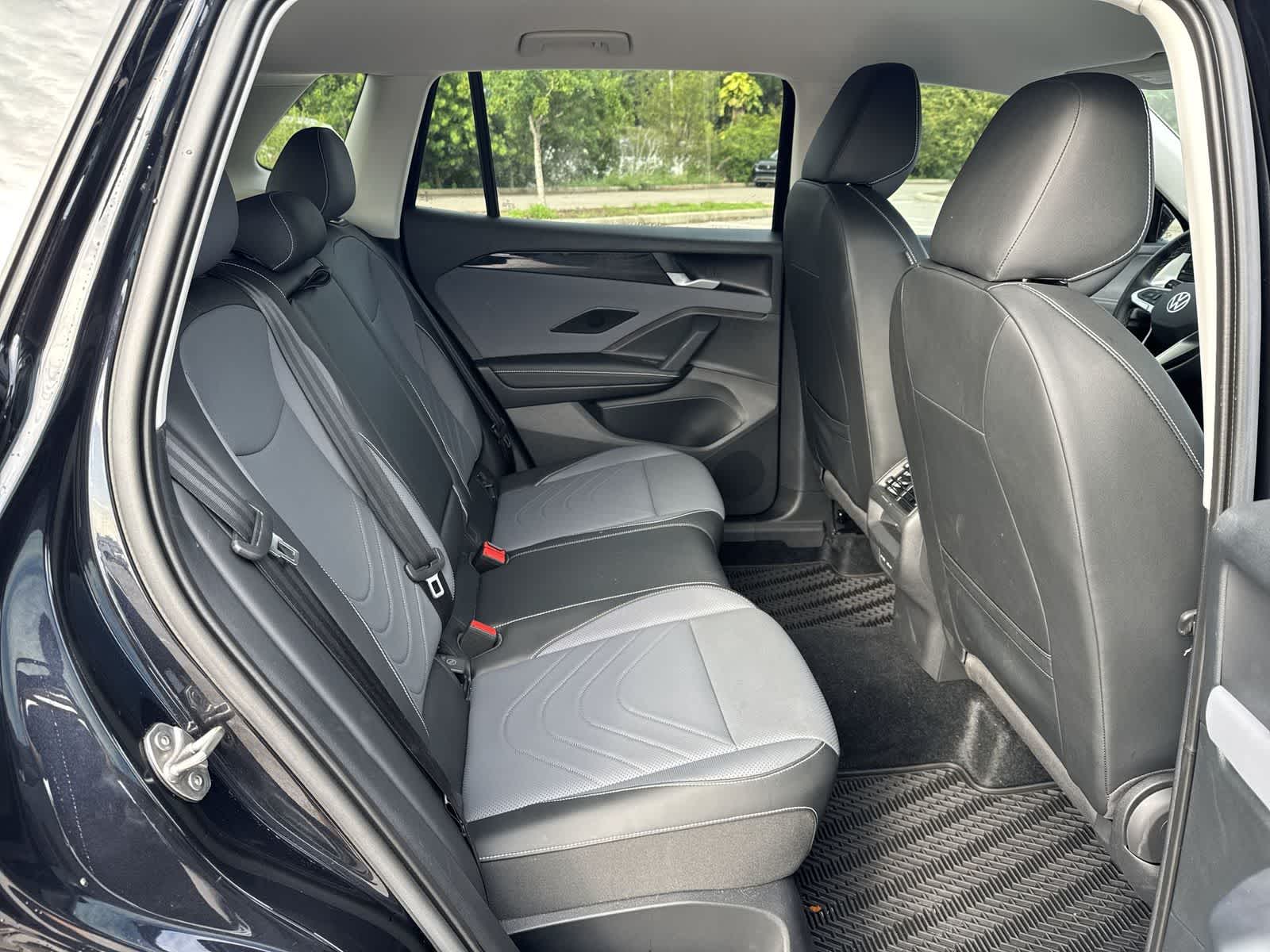 Volkswagen Tiguan SE 2025