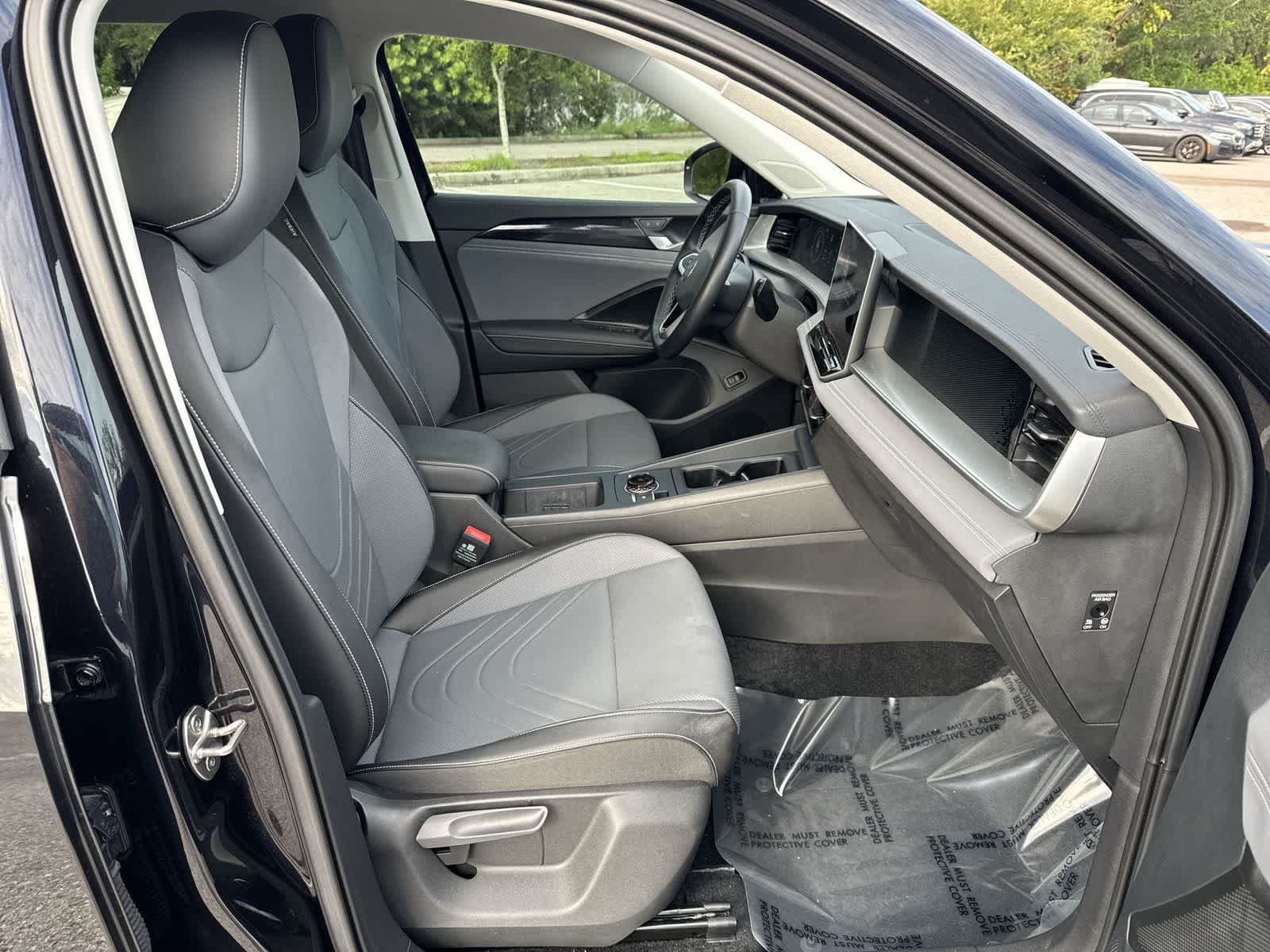 Volkswagen Tiguan SE 2025