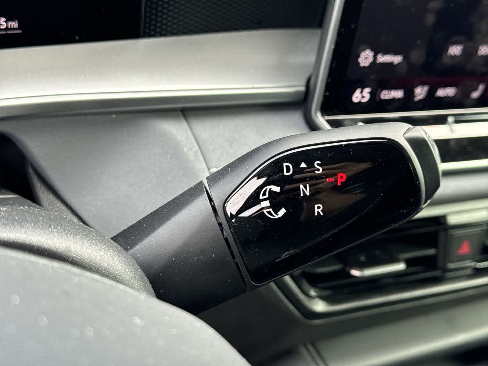 Volkswagen Tiguan SE 2025