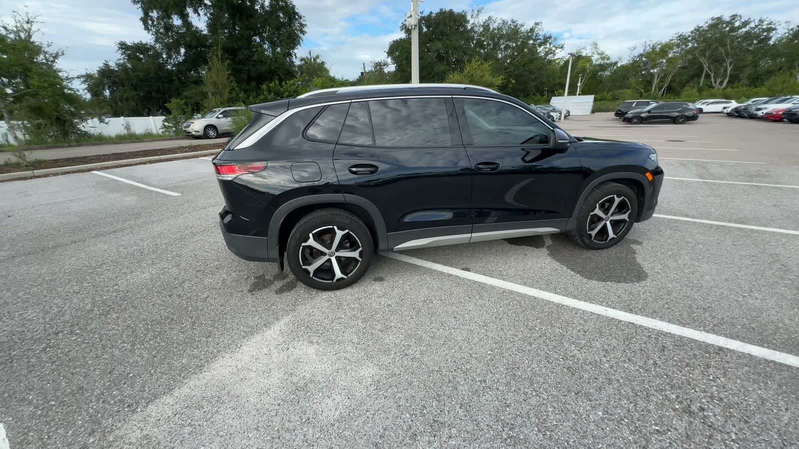 Volkswagen Tiguan SE 2025