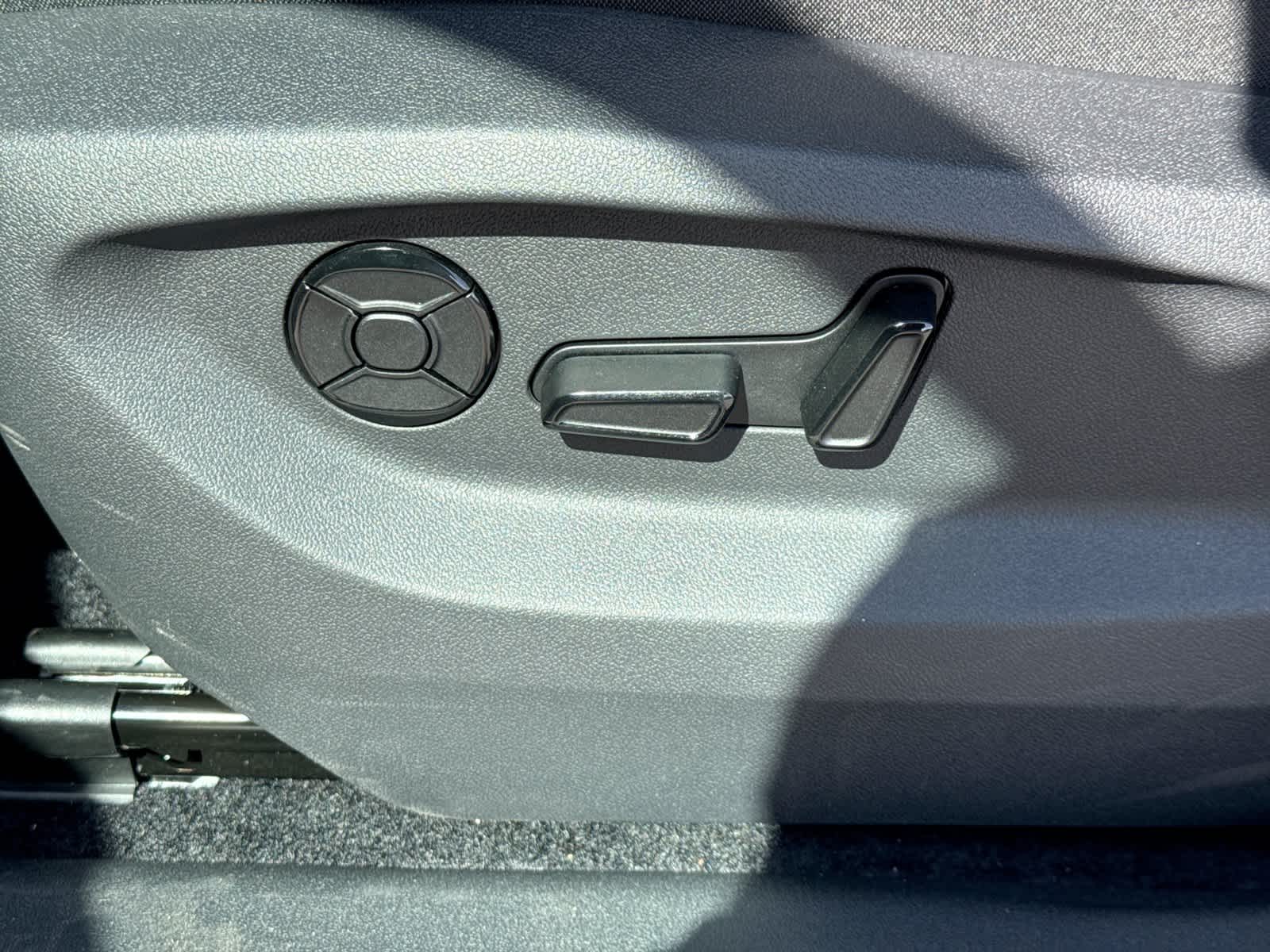 Volkswagen Tiguan SE 2026