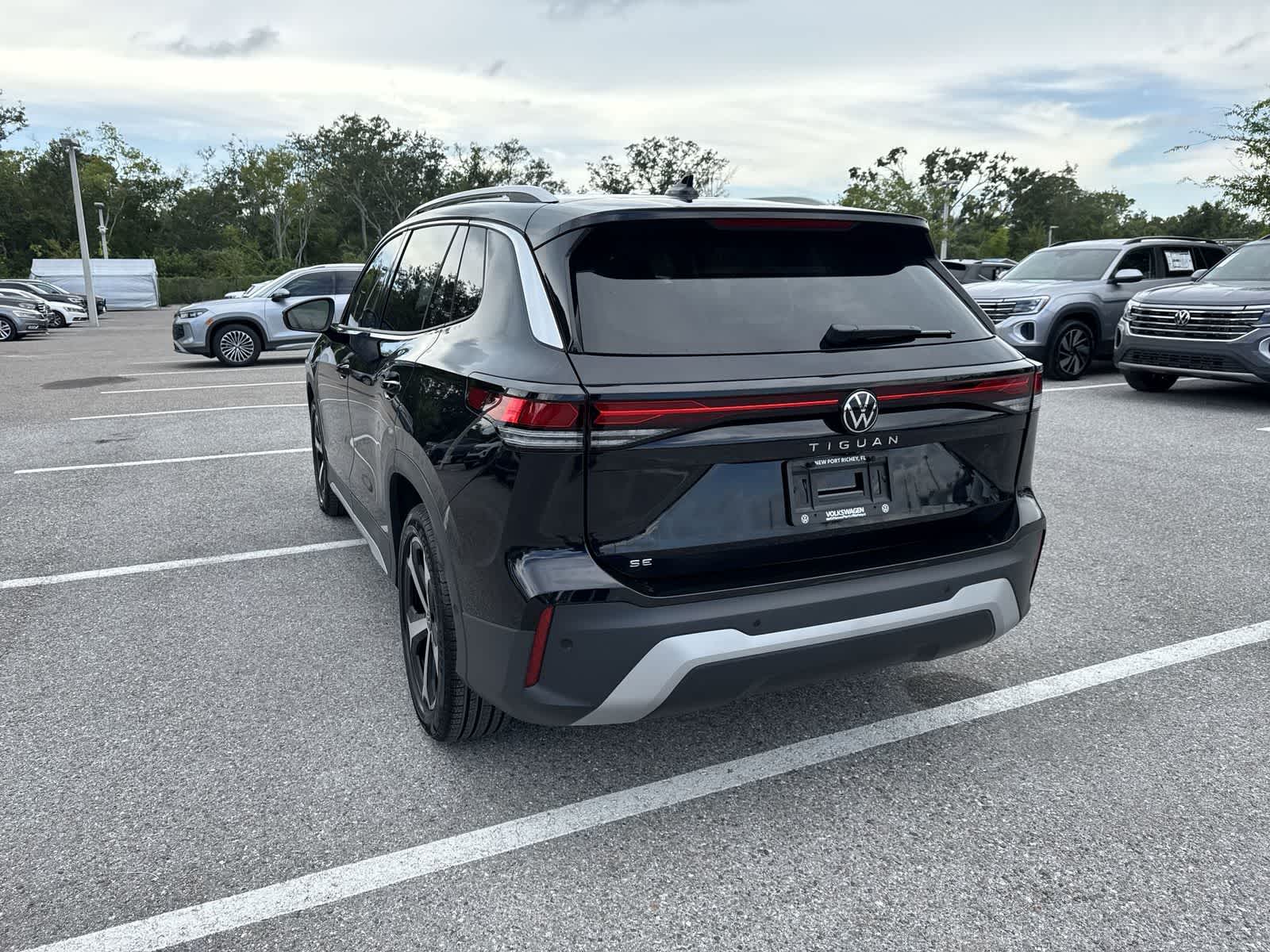 2026 Volkswagen Tiguan 2.0T SE