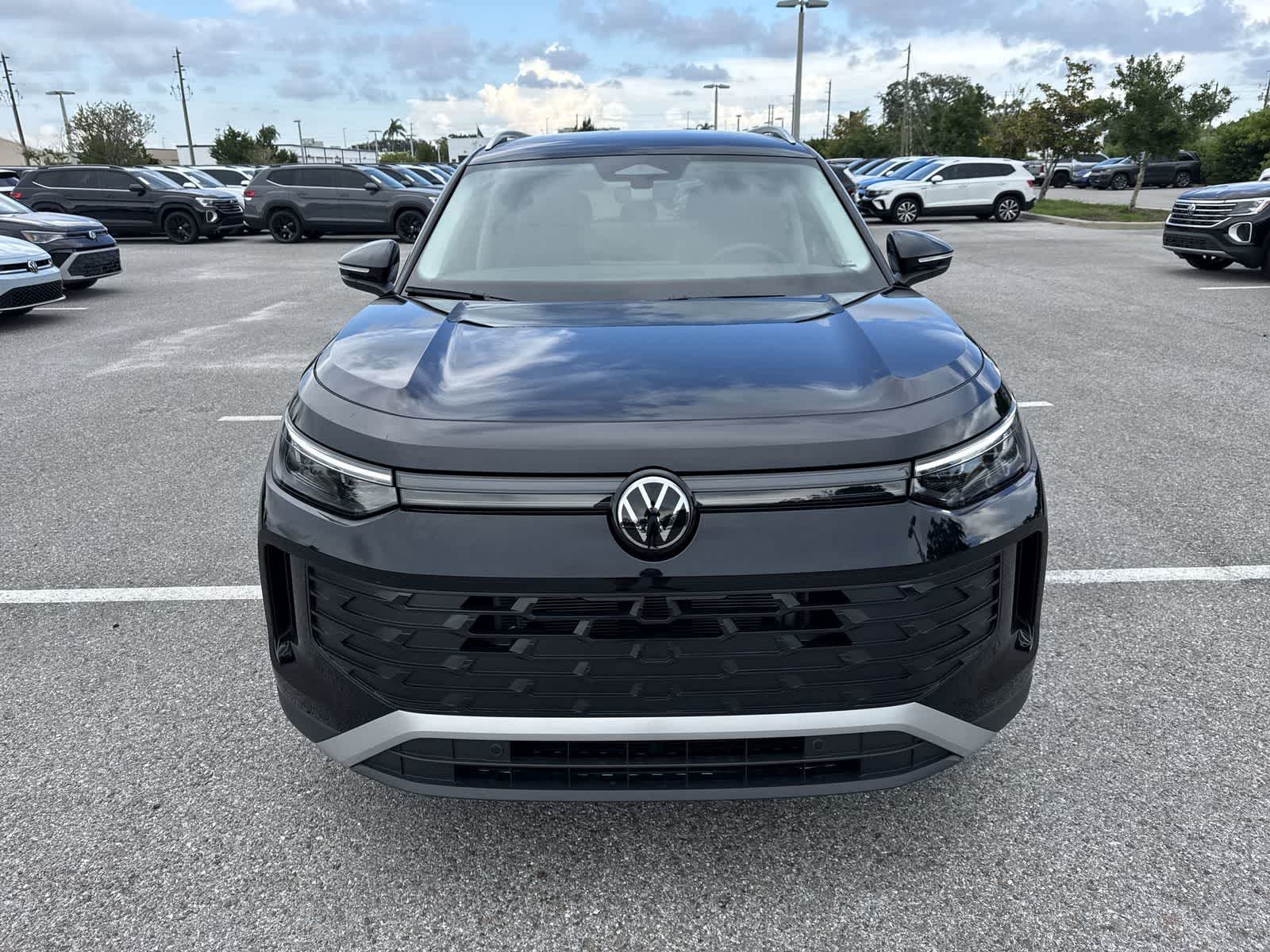 2026 Volkswagen Tiguan 2.0T SE