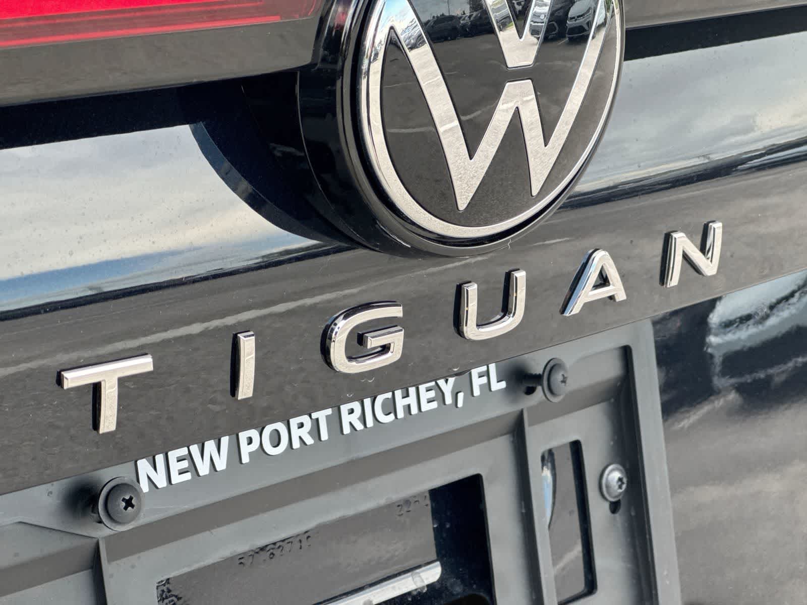 2026 Volkswagen Tiguan 2.0T SE