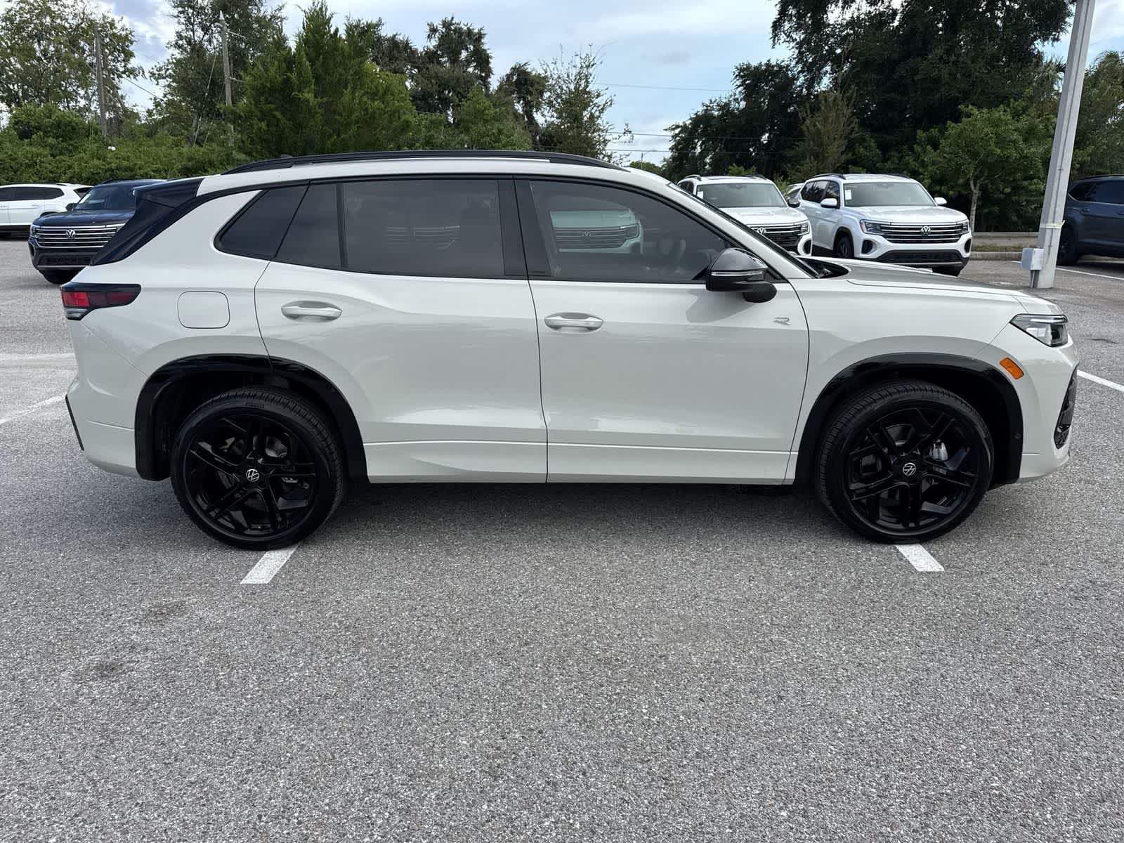 Volkswagen Tiguan 2.0T SE R-Line Negro 2026