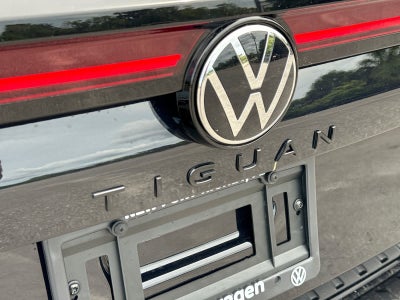 2026 Volkswagen Tiguan SE R-Line Negro