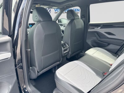 2026 Volkswagen Tiguan SE R-Line Negro
