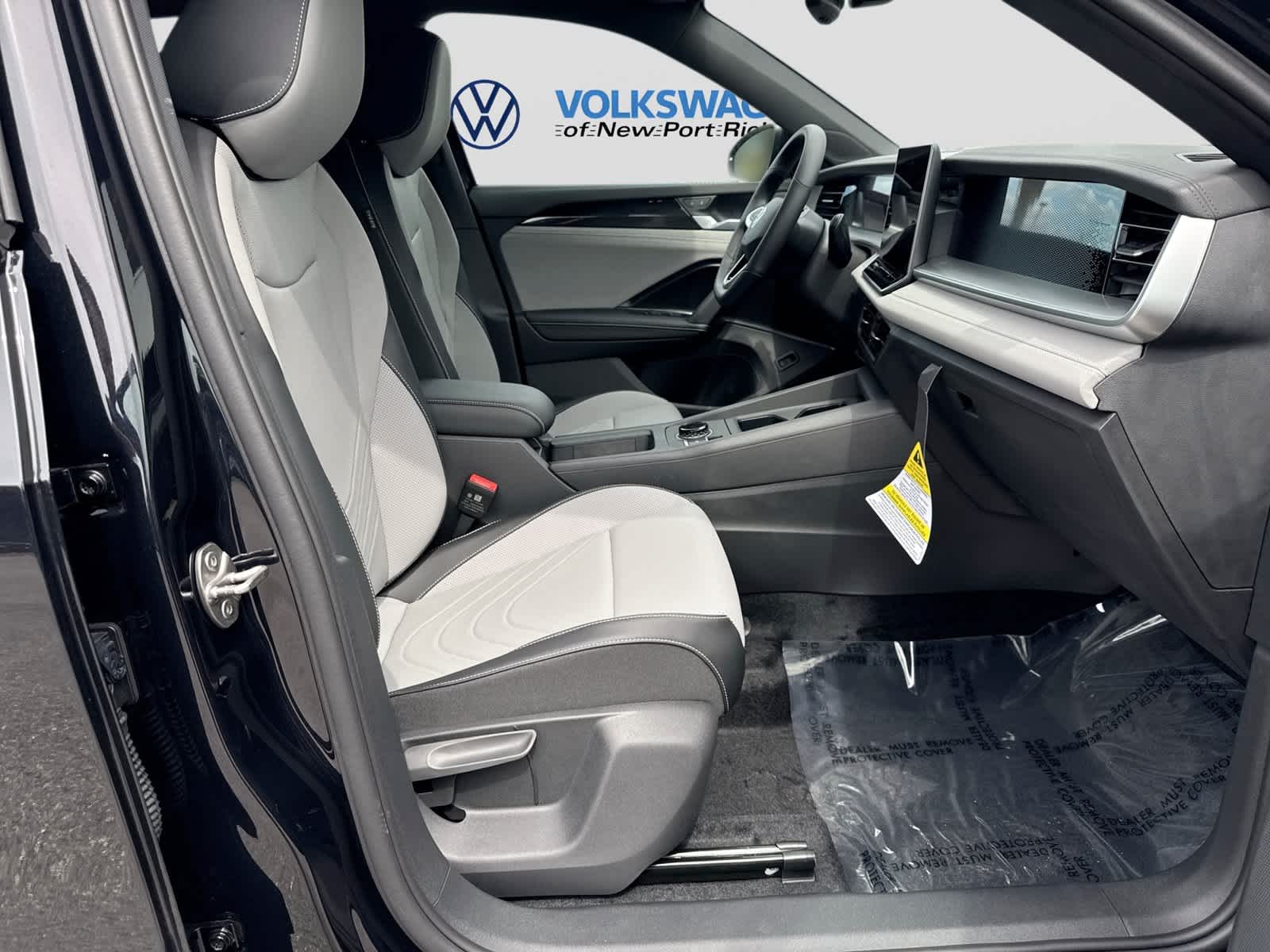 2026 Volkswagen Tiguan SE R-Line Negro