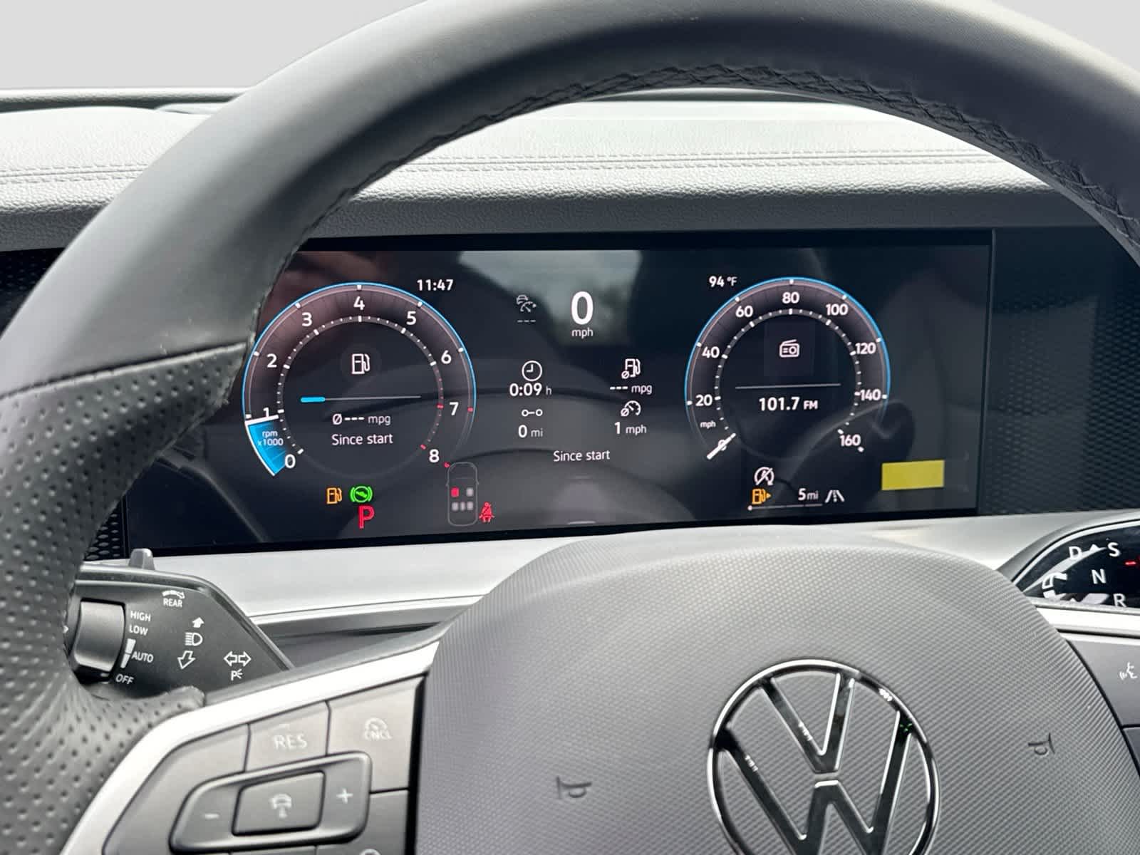 2026 Volkswagen Tiguan SE R-Line Negro