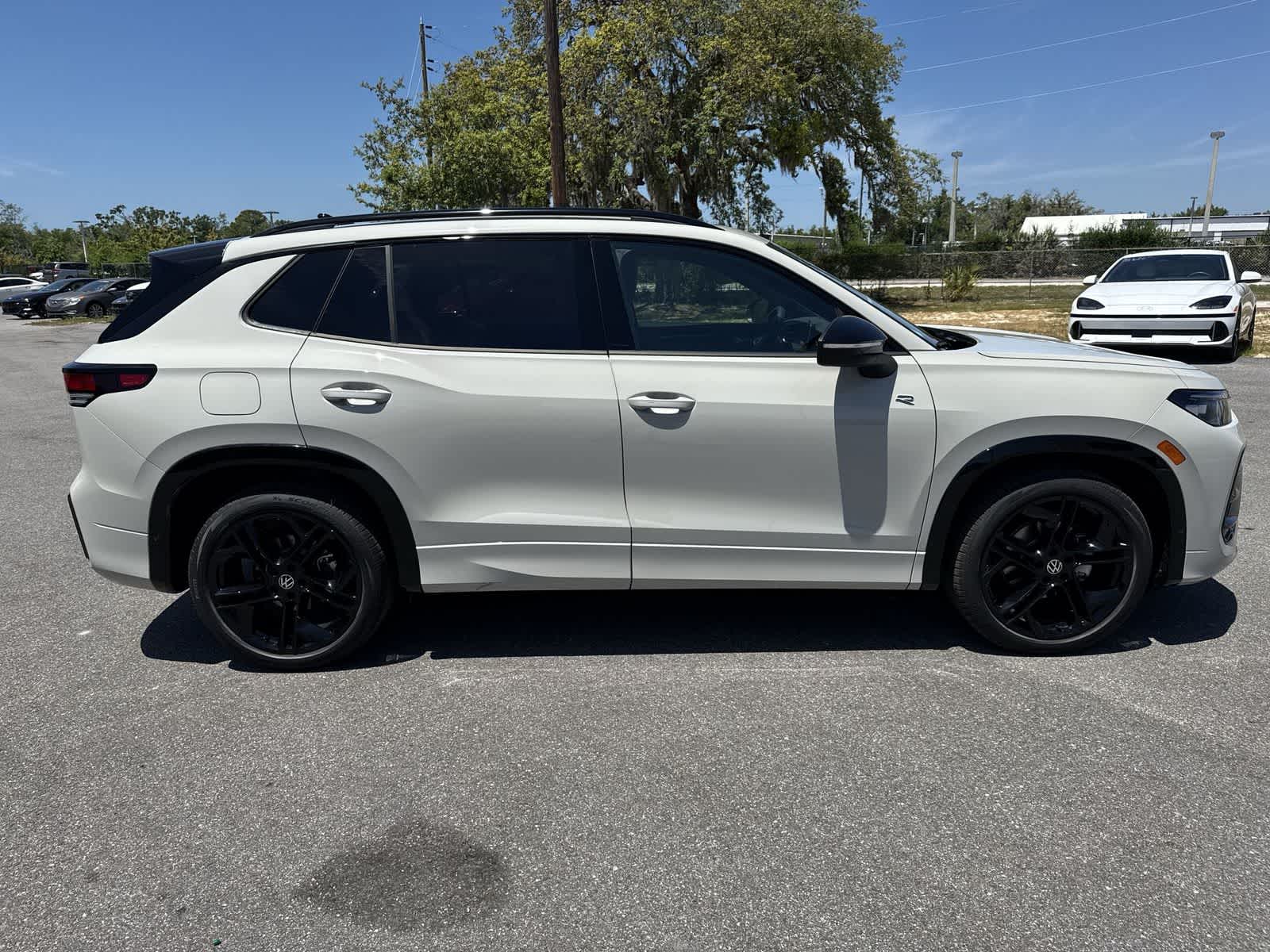 Volkswagen Tiguan 2.0T SE R-Line Negro 2026