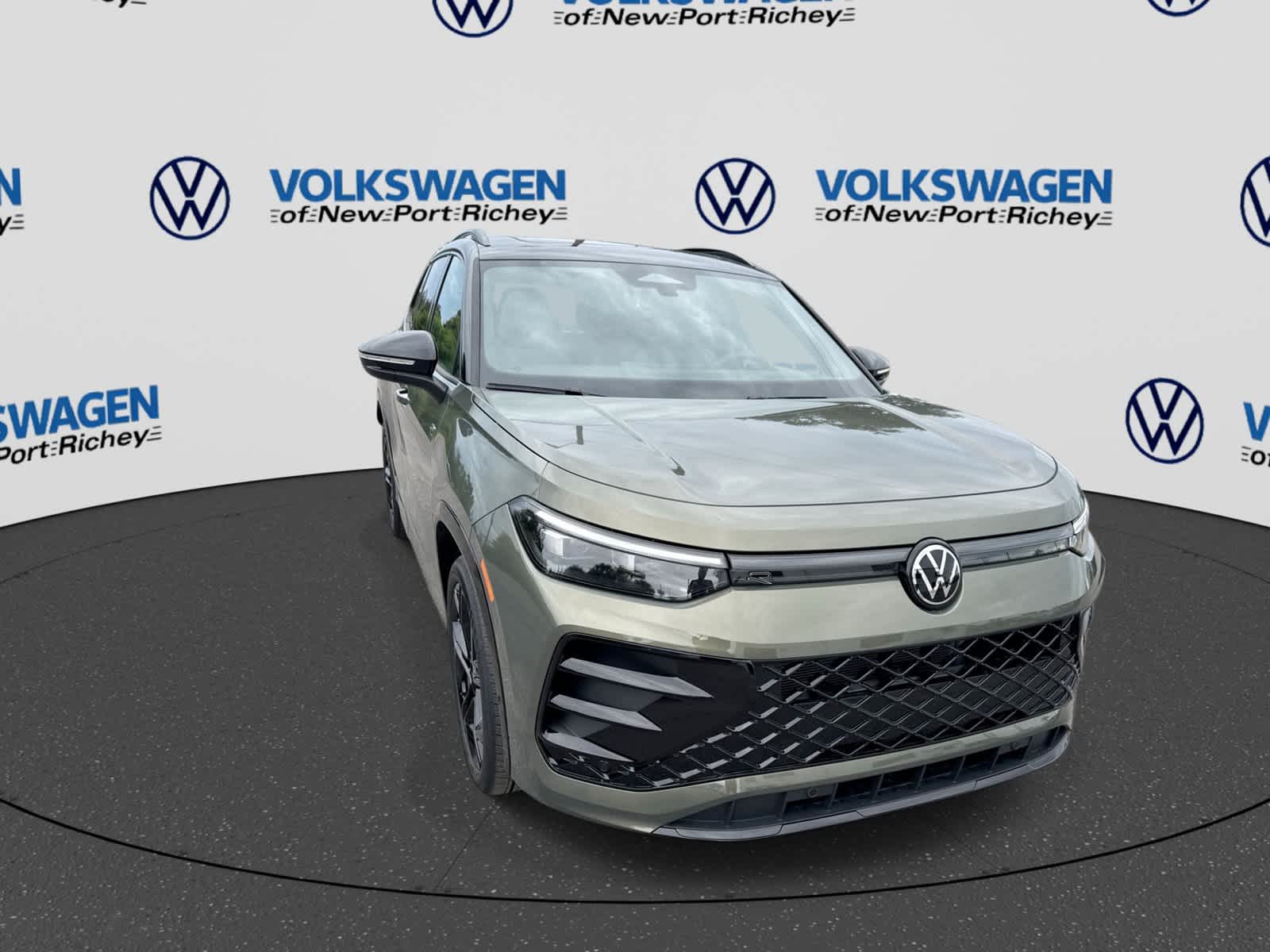 2026 Volkswagen Tiguan SE R-Line Negro