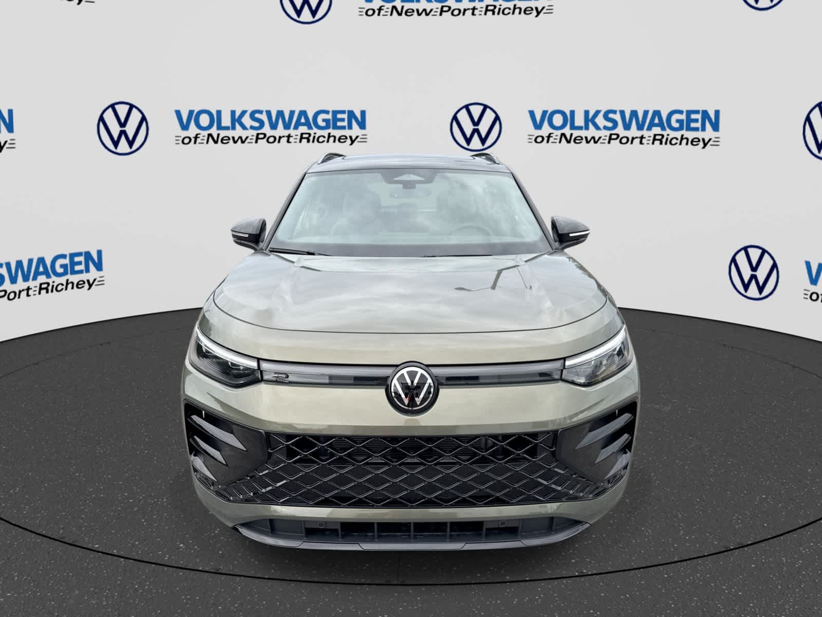 2026 Volkswagen Tiguan SE R-Line Negro