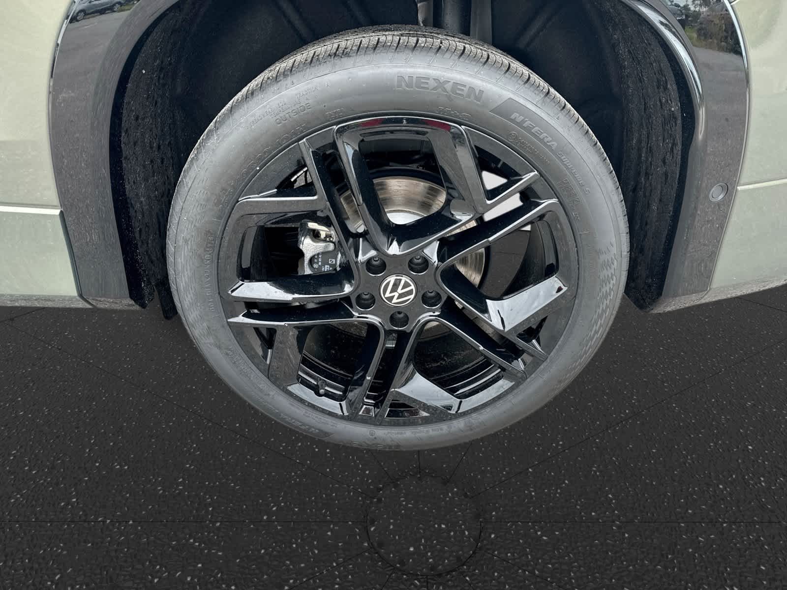 2026 Volkswagen Tiguan SE R-Line Negro