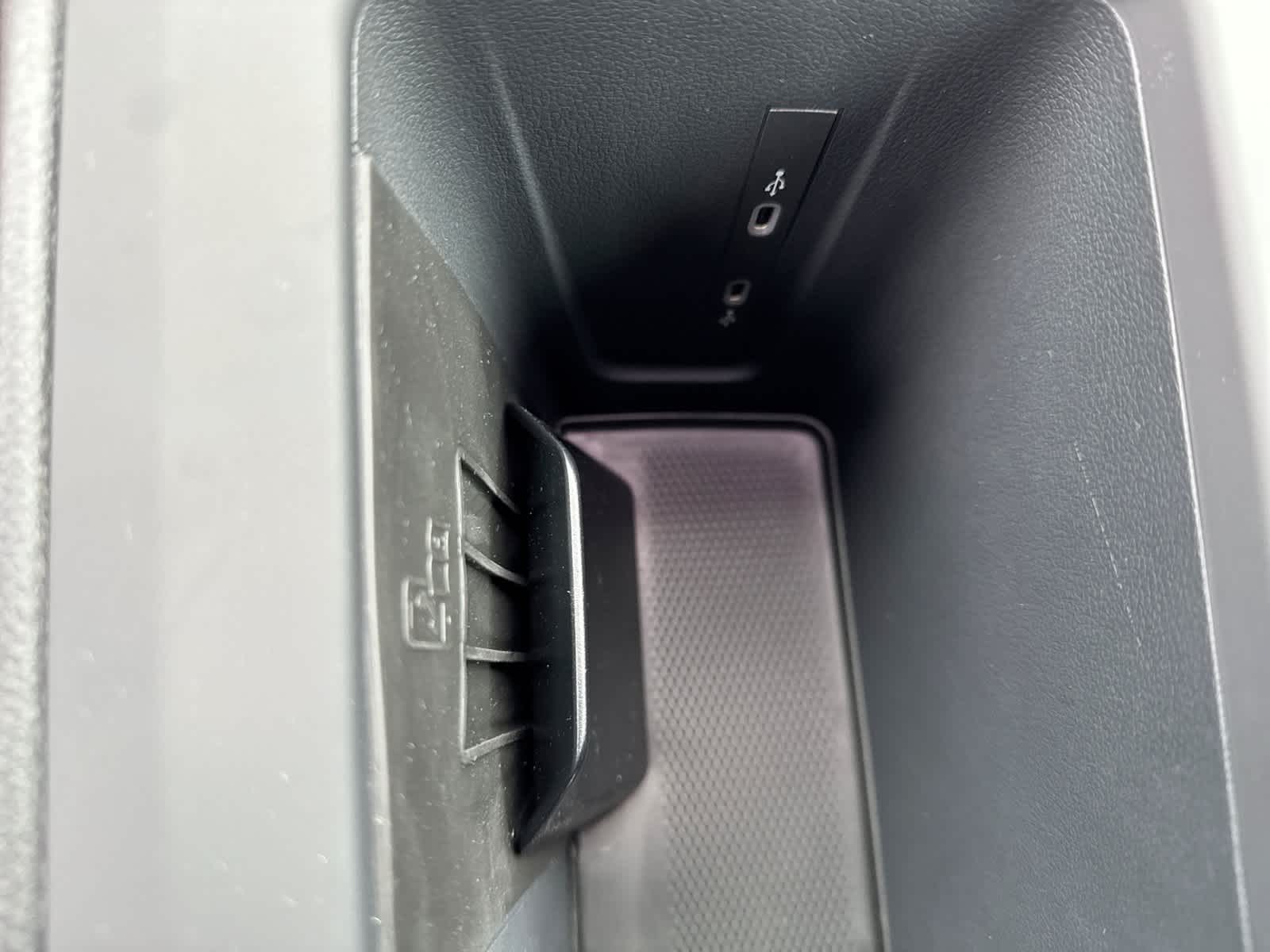 2026 Volkswagen Tiguan SE R-Line Negro