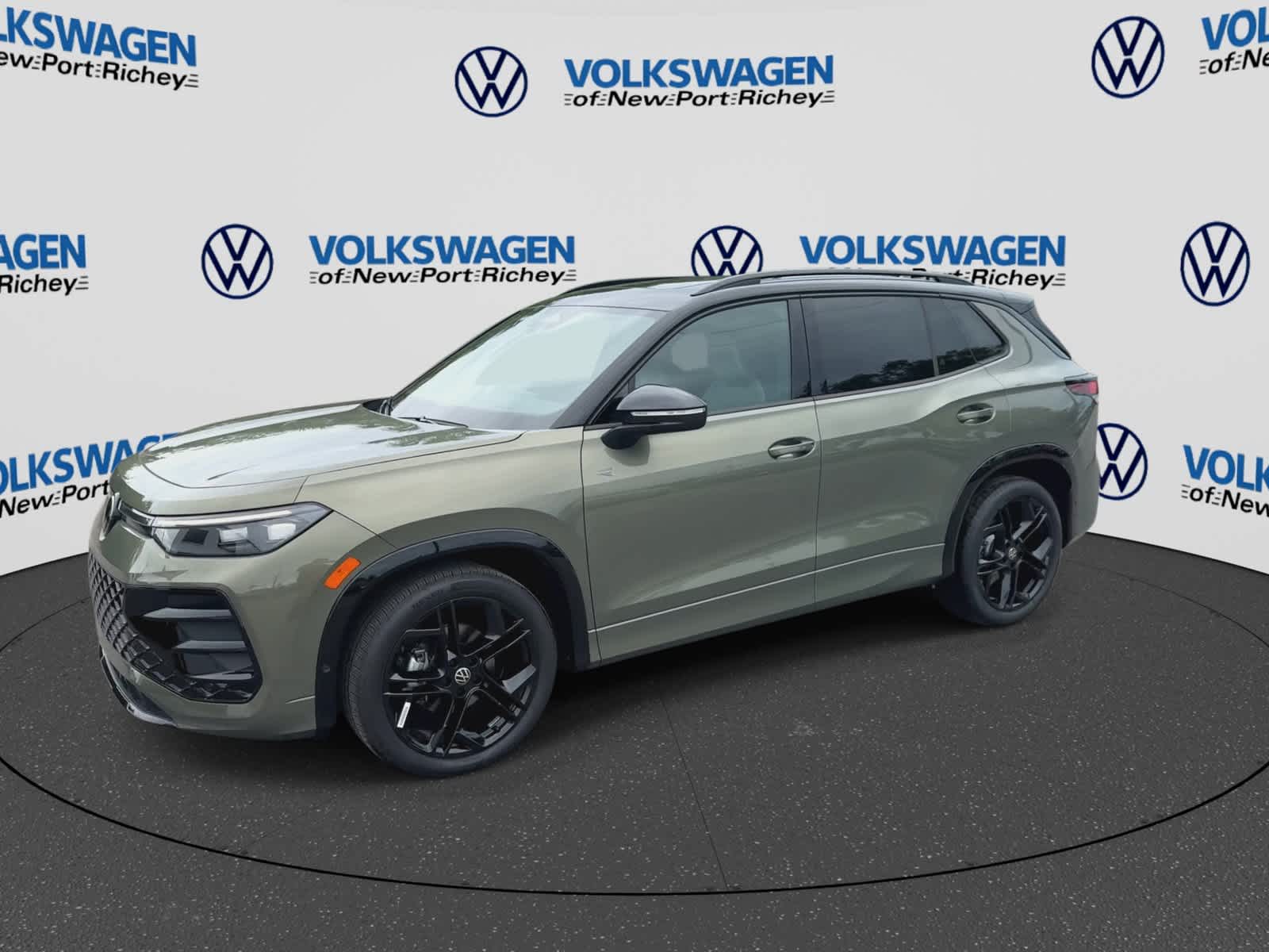 2026 Volkswagen Tiguan SE R-Line Negro