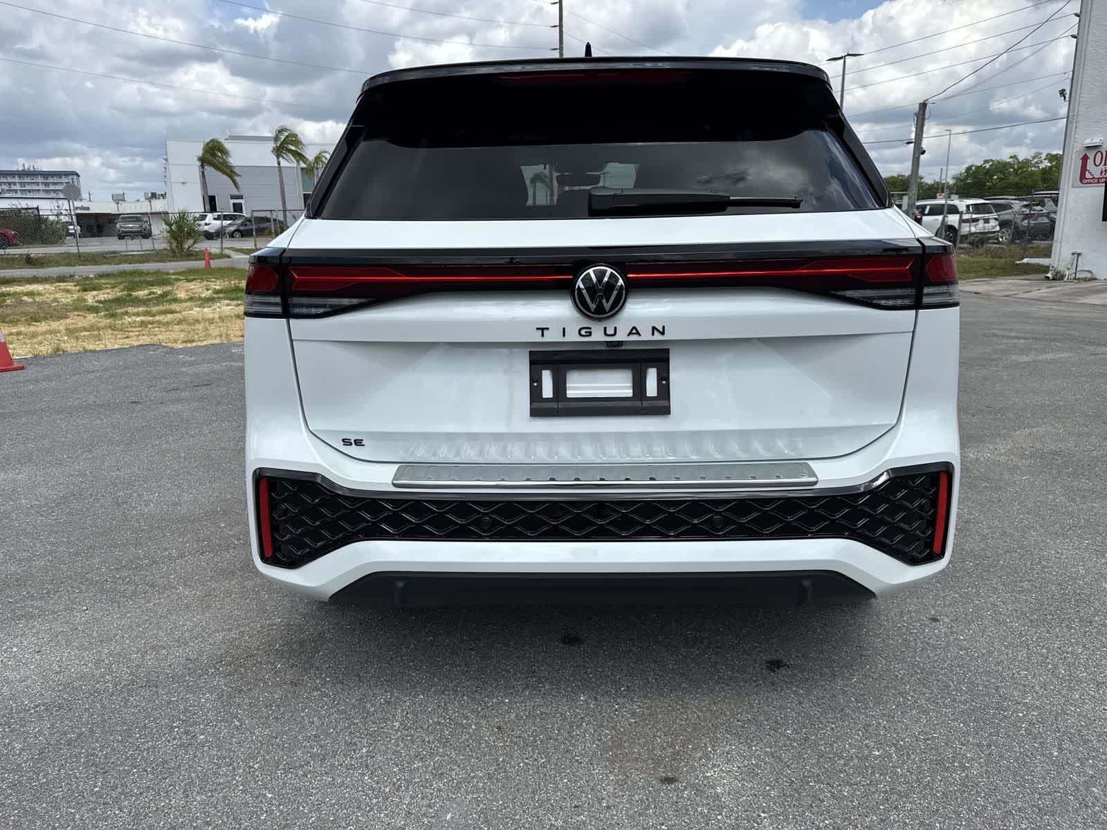 Volkswagen Tiguan 2.0T SE R-Line Negro 2026