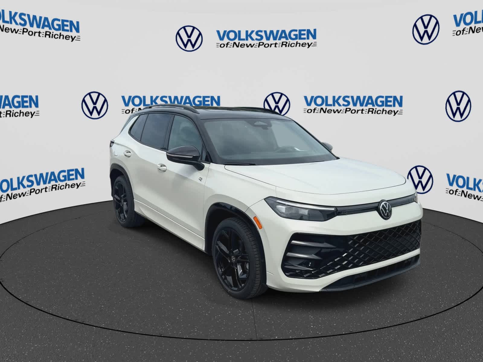 2026 Volkswagen Tiguan SE R-Line Negro