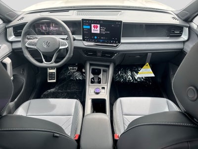2026 Volkswagen Tiguan SE R-Line Negro