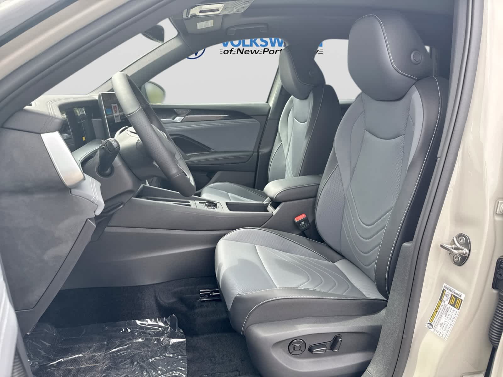 2026 Volkswagen Tiguan SE R-Line Negro