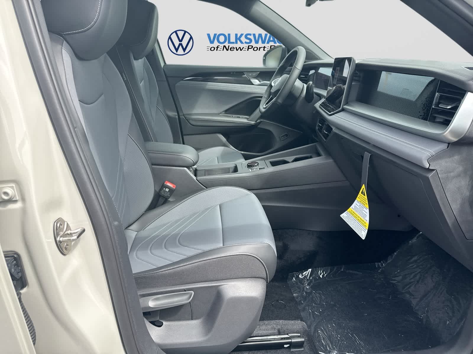 2026 Volkswagen Tiguan SE R-Line Negro