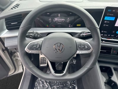 2026 Volkswagen Tiguan SE R-Line Negro