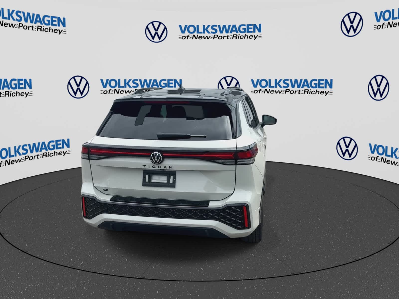 2026 Volkswagen Tiguan SE R-Line Negro