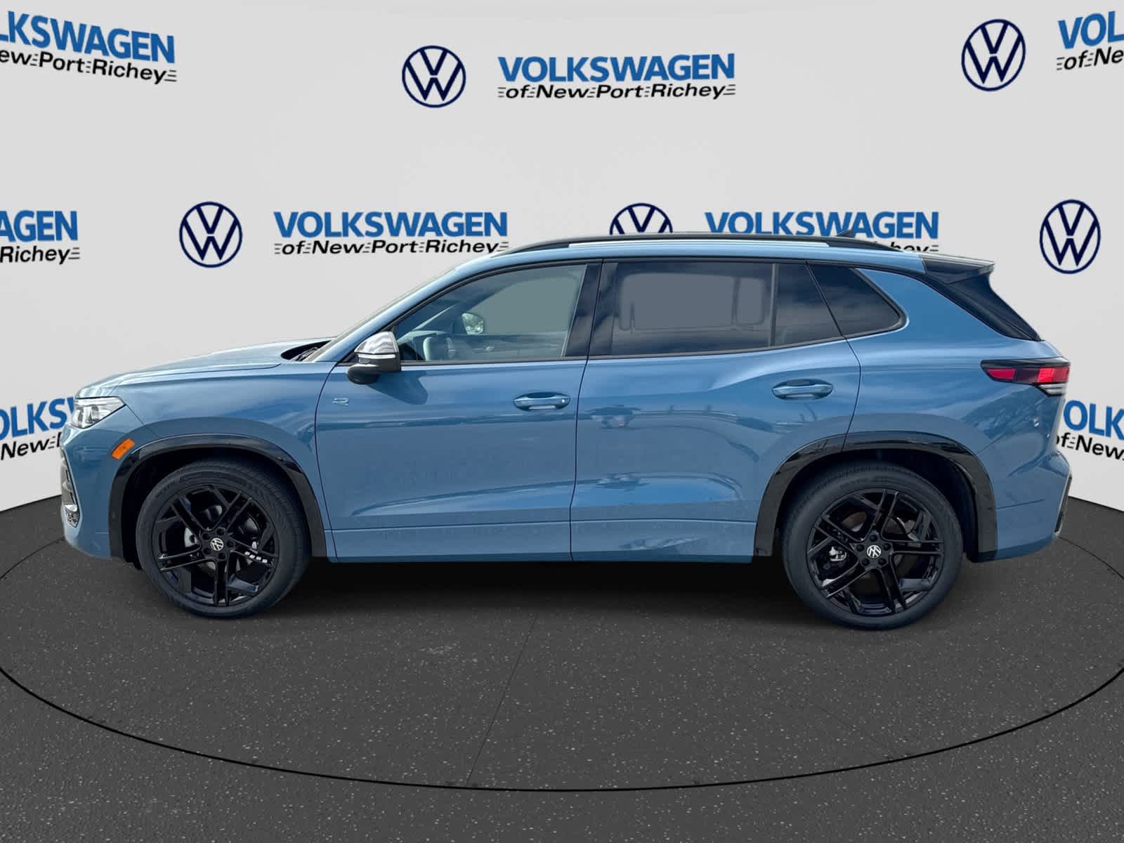 2026 Volkswagen Tiguan SE R-Line Negro