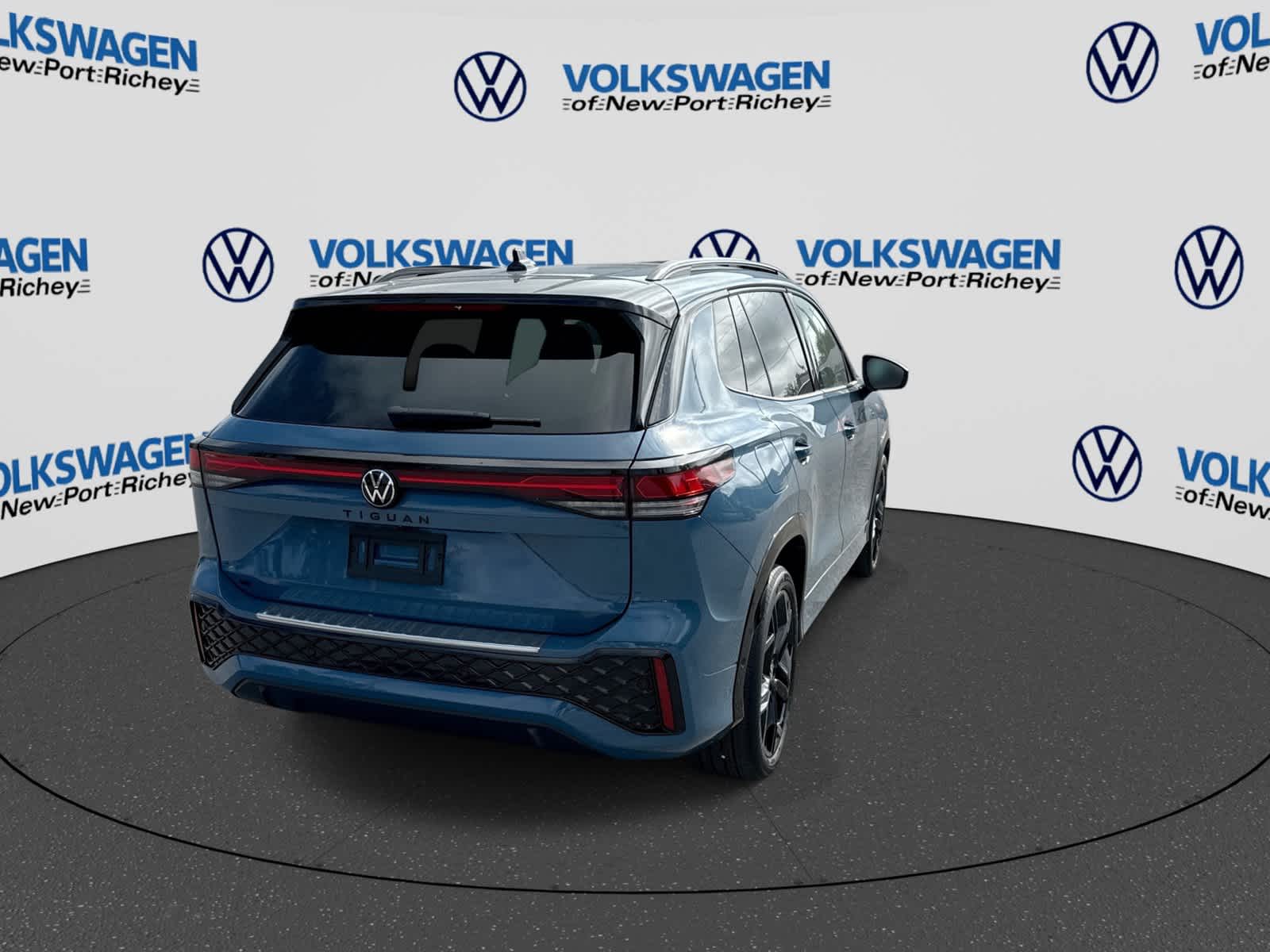 2026 Volkswagen Tiguan SE R-Line Negro