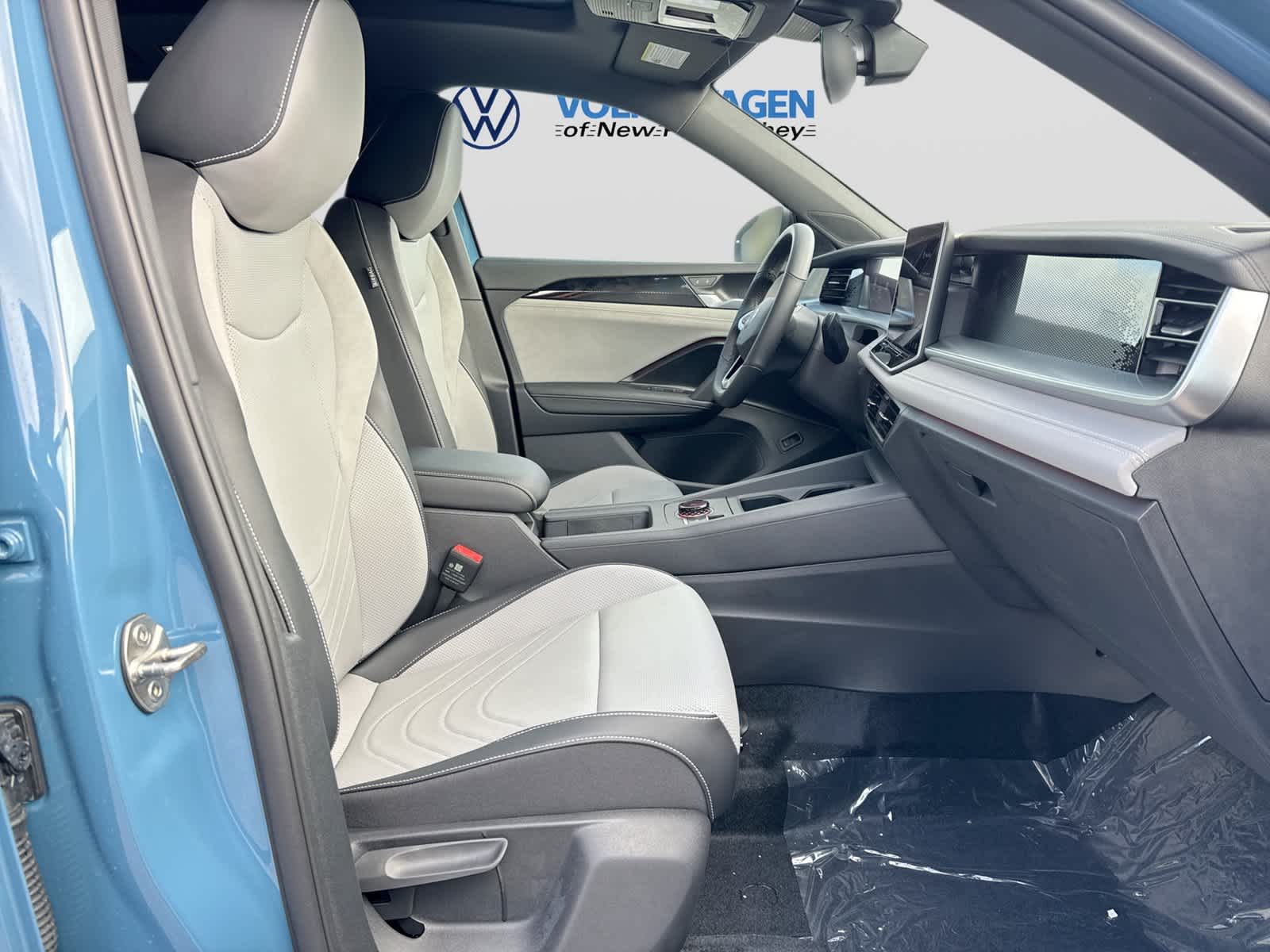 2026 Volkswagen Tiguan SE R-Line Negro